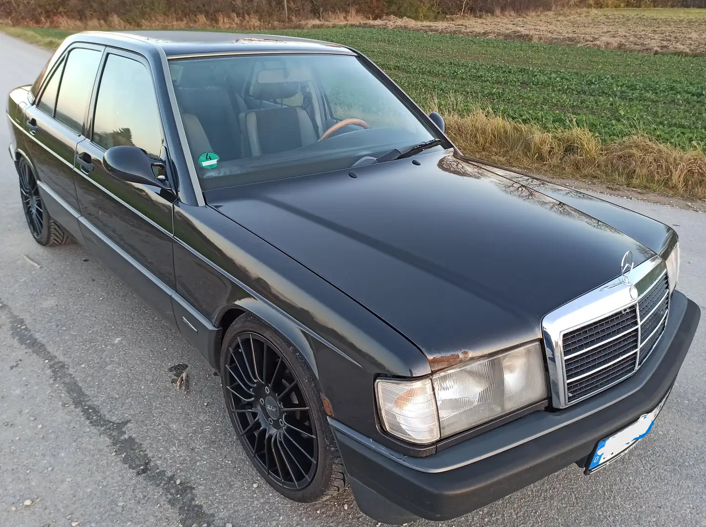 Mercedes-Benz 190 190 E 2.6 crna - 2