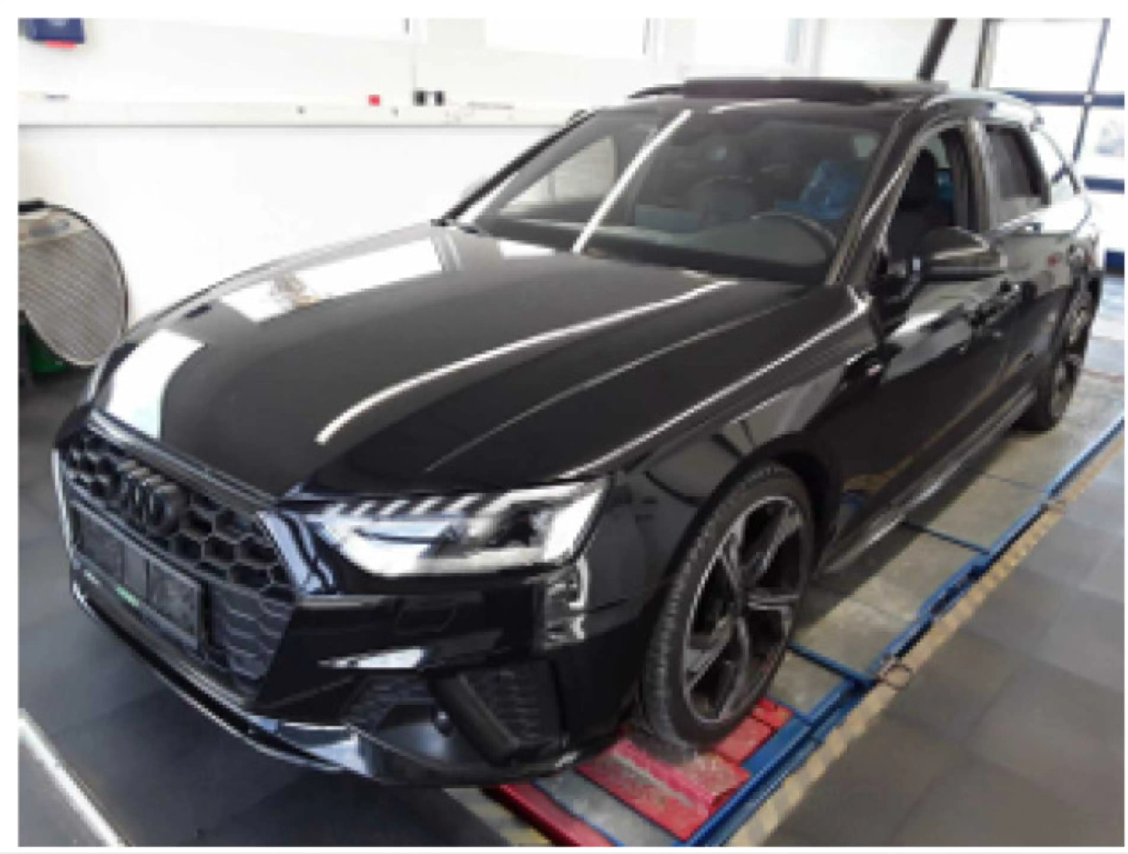 Audi A4 S line Competition 35 TDI S tronic Matr — photo 2
