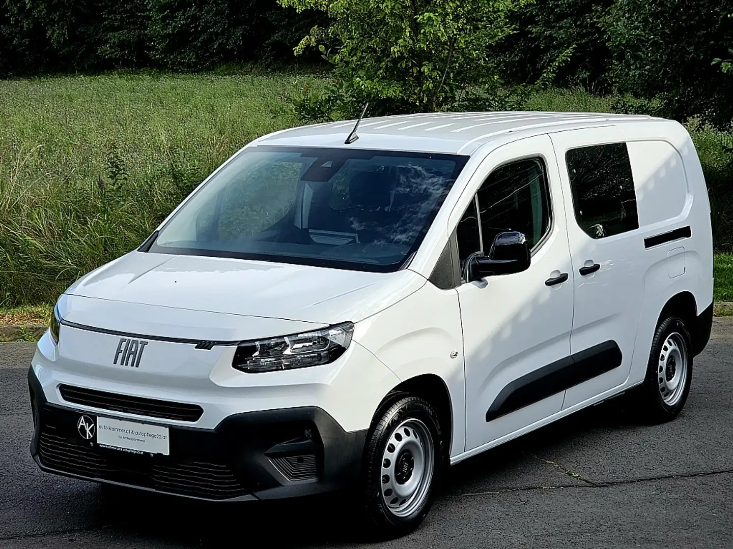 Fiat Doblo Doblo Kastenwagen DoKa BlueHDi 130PS 8-Gang Aut... Blanc - 1