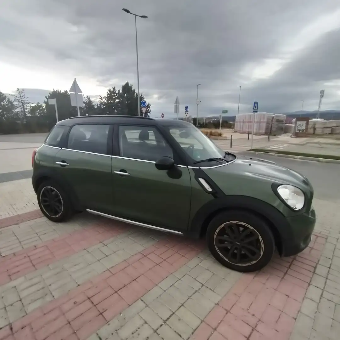 MINI Cooper D Countryman impecable estado con ITV pasada y batería nueva - 2