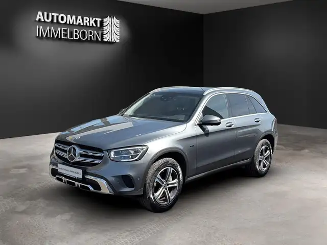 Mercedes-Benz GLC view 8