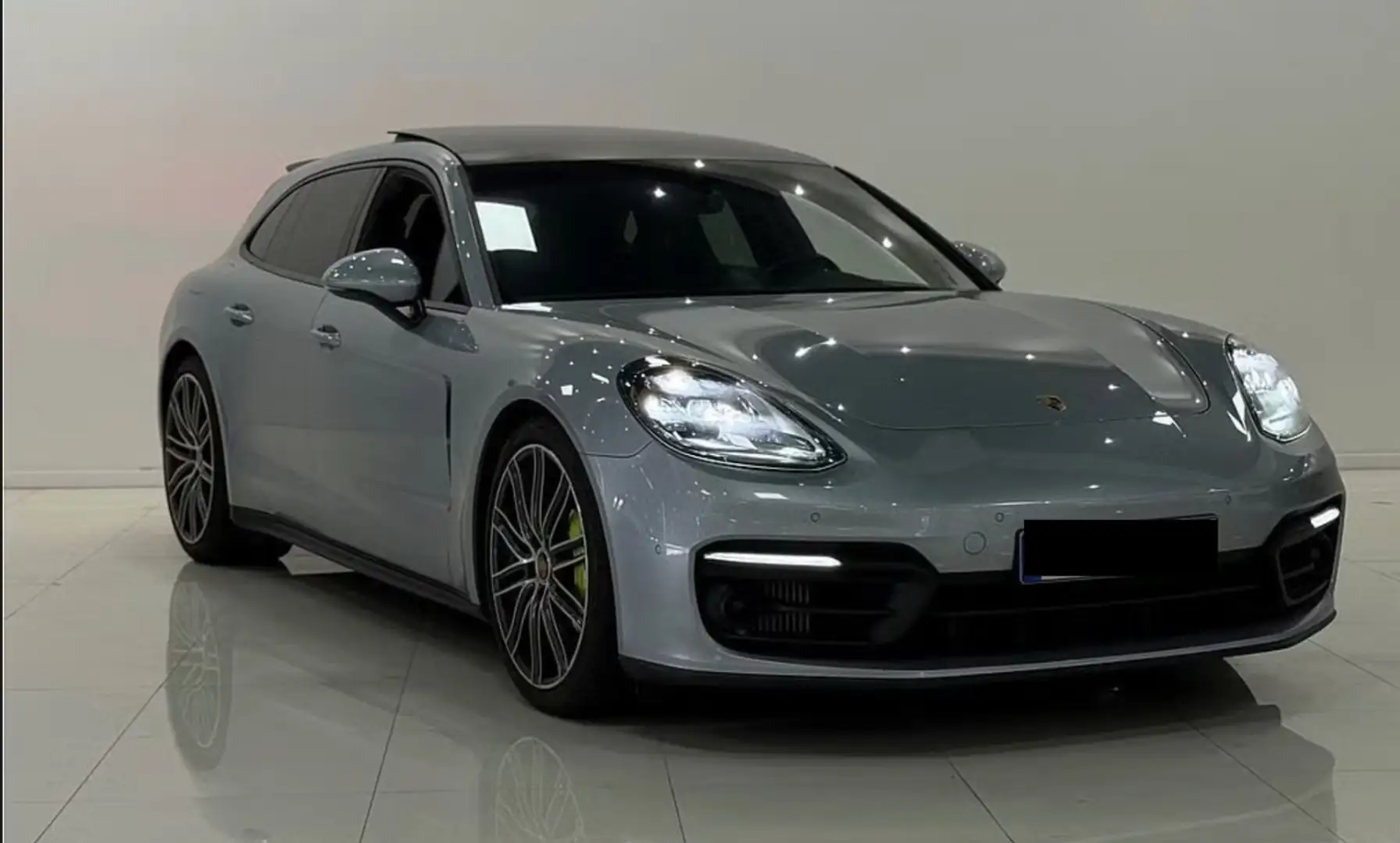 Porsche Panamera Sport Turismo 4 E-Hybrid Silber - 2