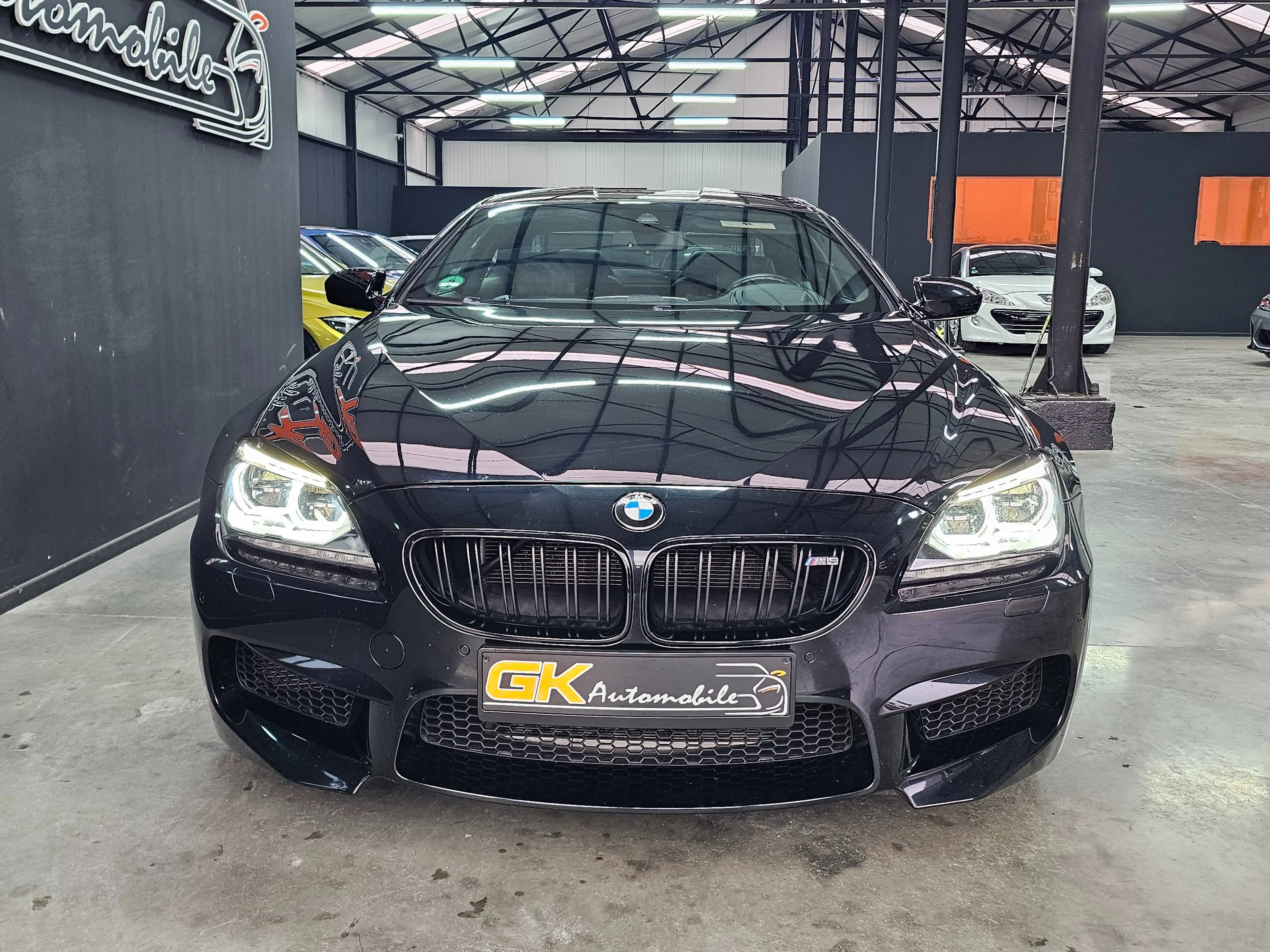 BMW M6 4.4i V8 DKG // Compétition package // Carbon // Ceramik — photo 4