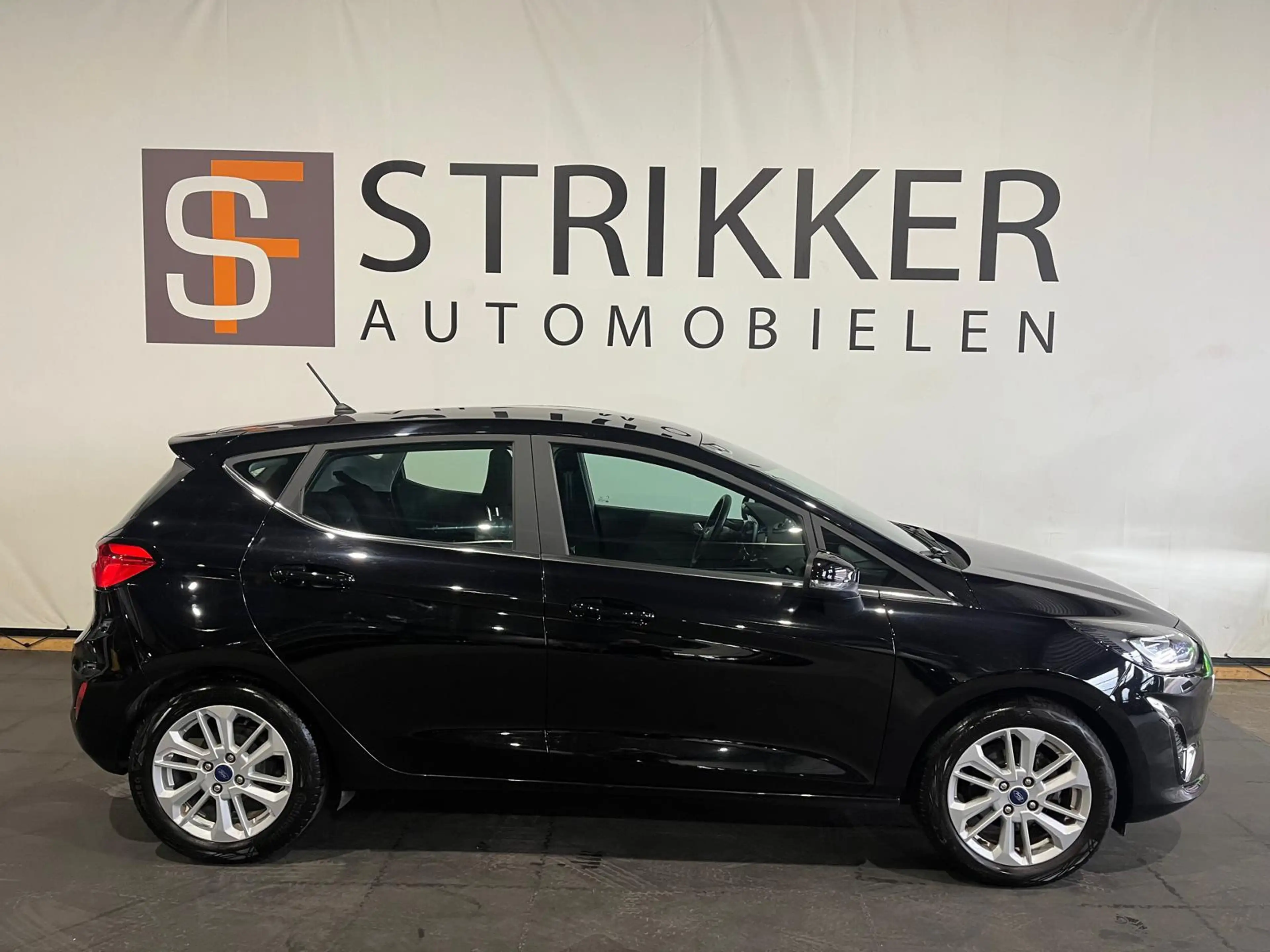 Ford Fiesta 1.0 EcoBoost Hybrid Titanium — photo 5