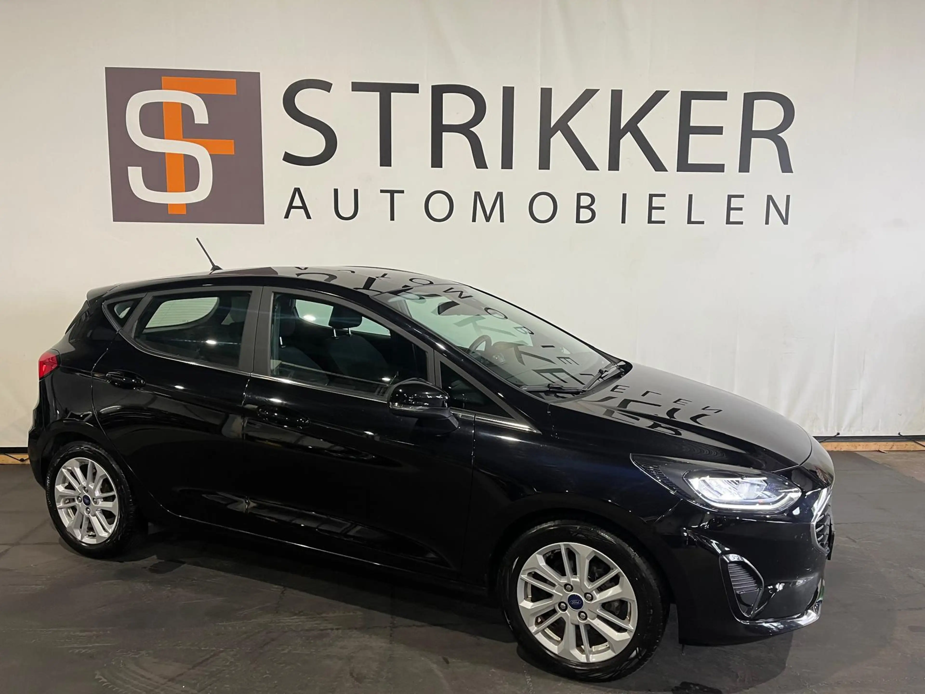 Ford Fiesta 1.0 EcoBoost Hybrid Titanium — photo 4
