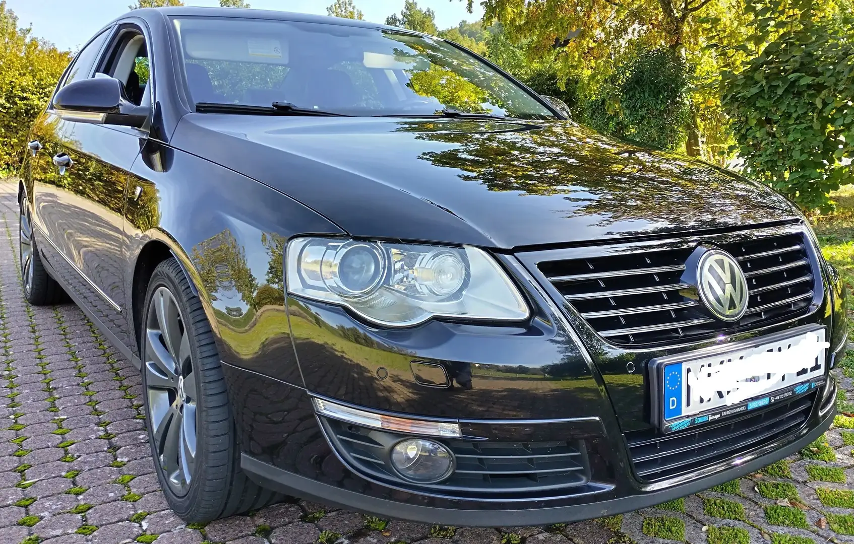 Volkswagen Passat Passat 3.2 V6 FSI 4Motion DSG Individual/R-Line Zwart - 1