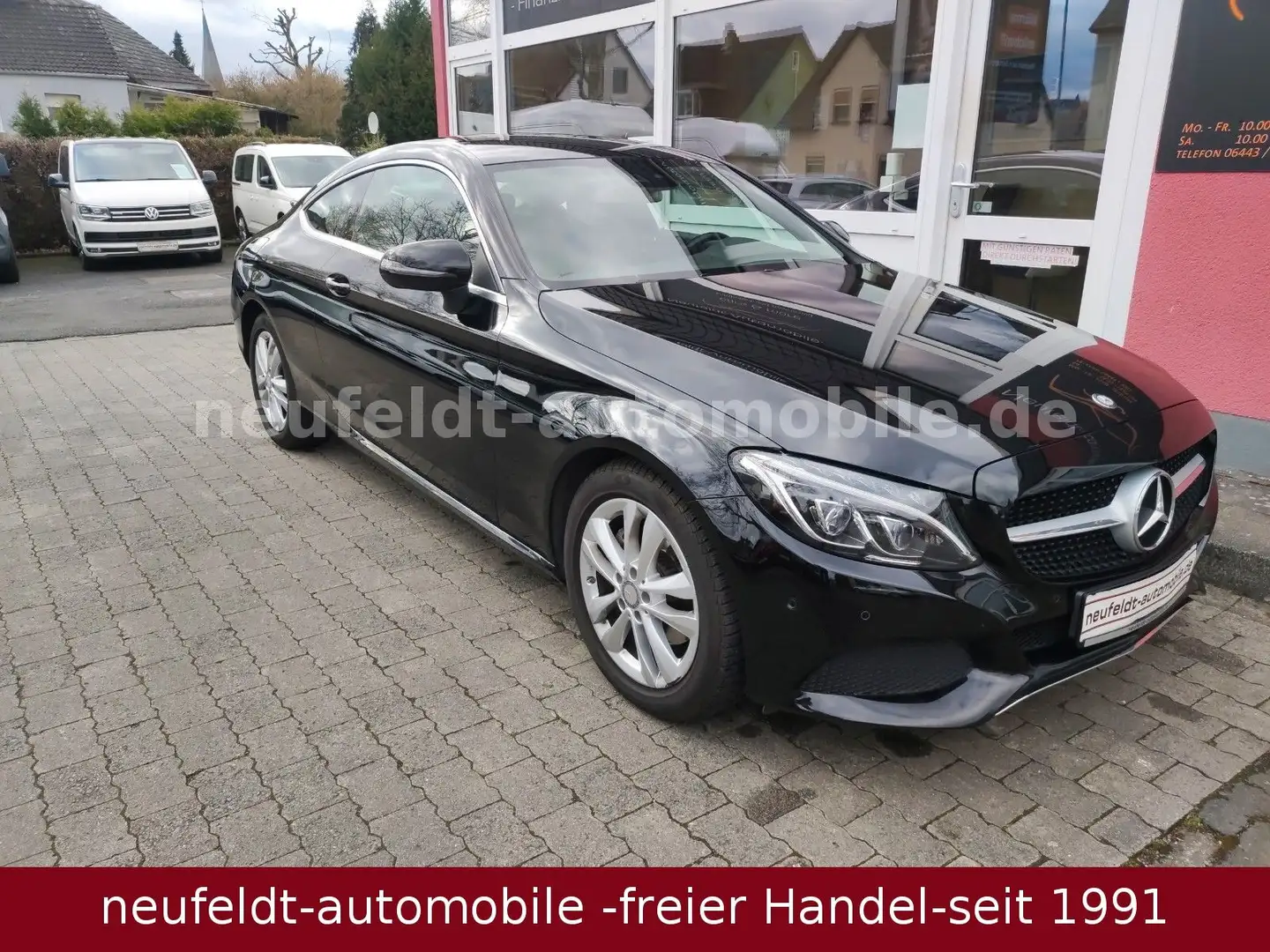 Mercedes-Benz C 200 Coupe LED Spur SHZG Schwarz - 2
