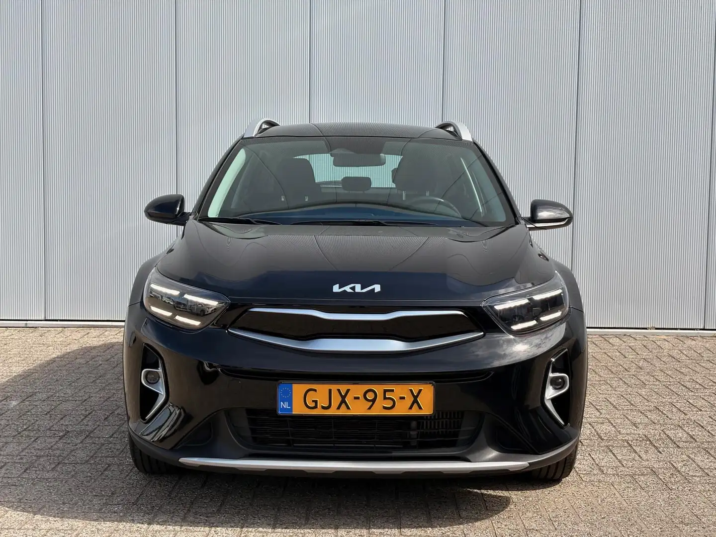 Kia Stonic 1.0 T-GDi MHEV 100pk DynamicLine | Lane Keeping | Noir - 2