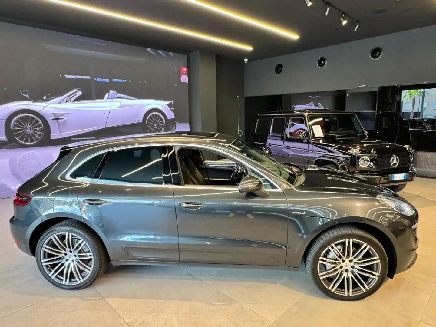Porsche Macan 3.0 S Diesel Gris - 2