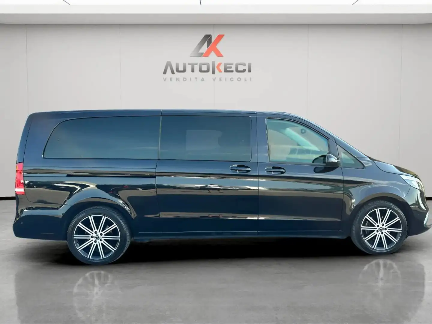 Mercedes-Benz V Classe V250d ExtraLong Premium 4matic auto Černá - 2