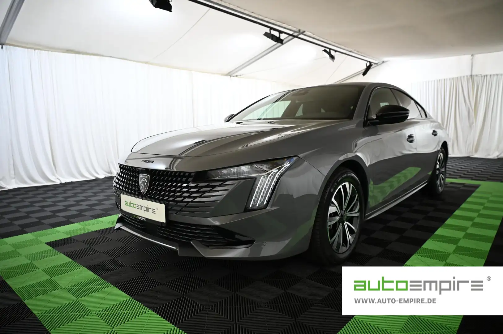 Peugeot 508 1.6 225 PHEV e-EAT8 Allure LED/NAVI/SHZ/17 Grau - 1