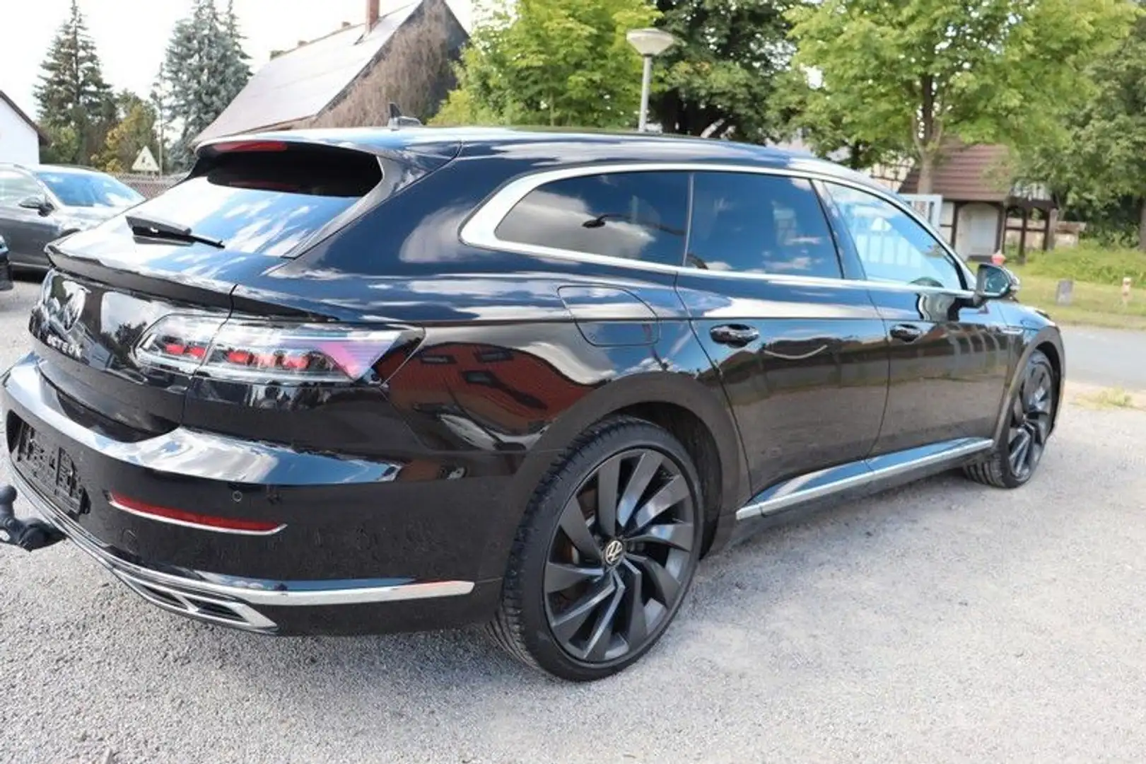 Volkswagen Arteon Shooting Brake 2.0 TDI R-Line Schwarz - 2
