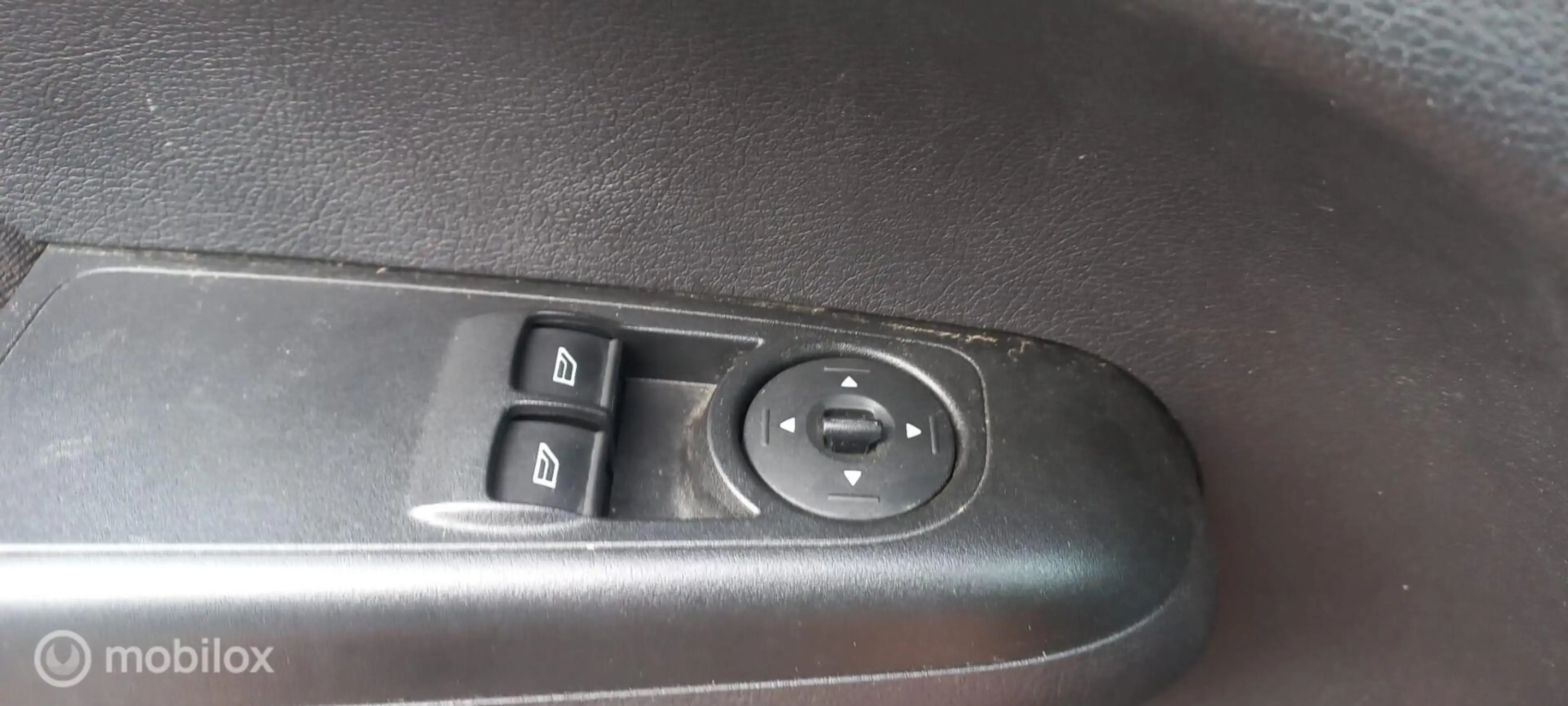 Ford Transit Courier 1.5 TDCI Trend — photo 10