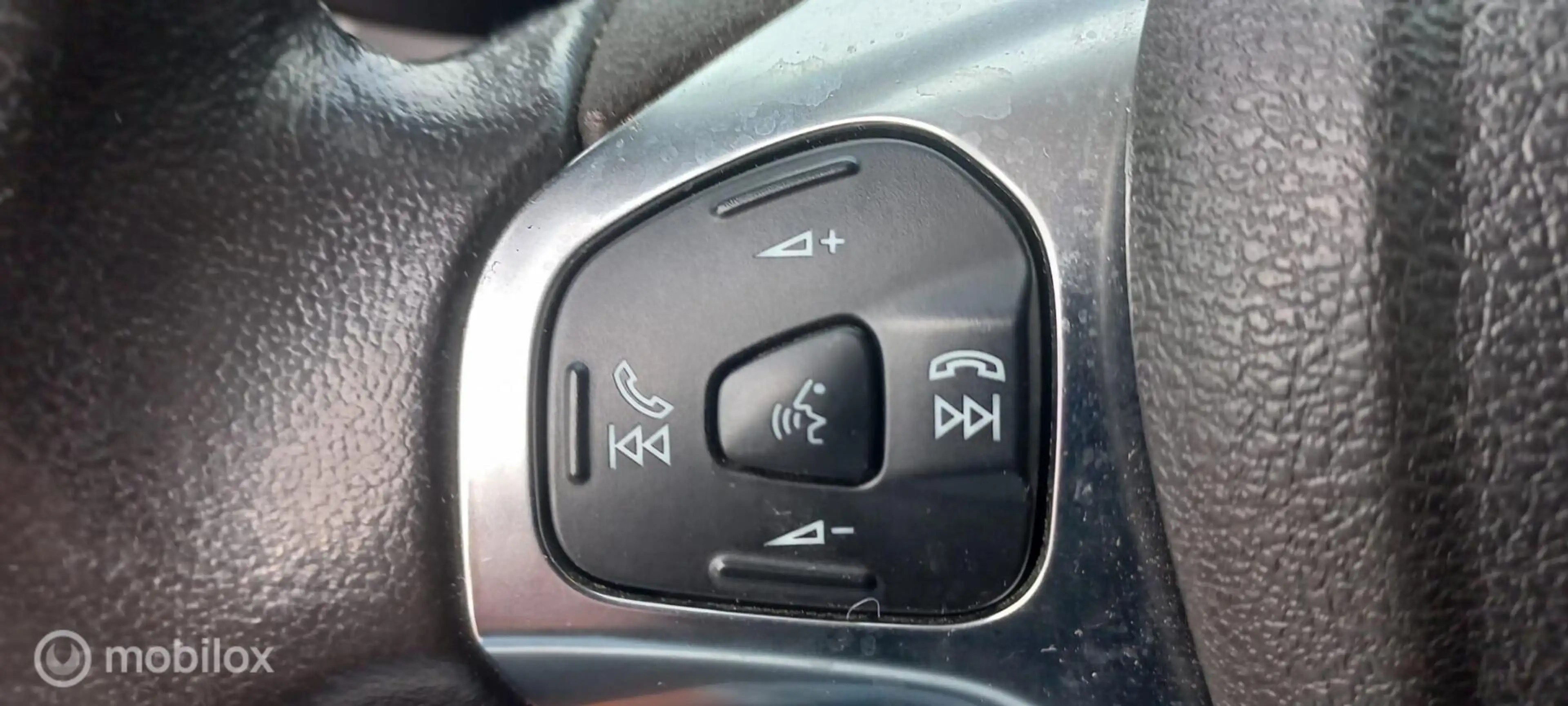 Ford Transit Courier 1.5 TDCI Trend — photo 15