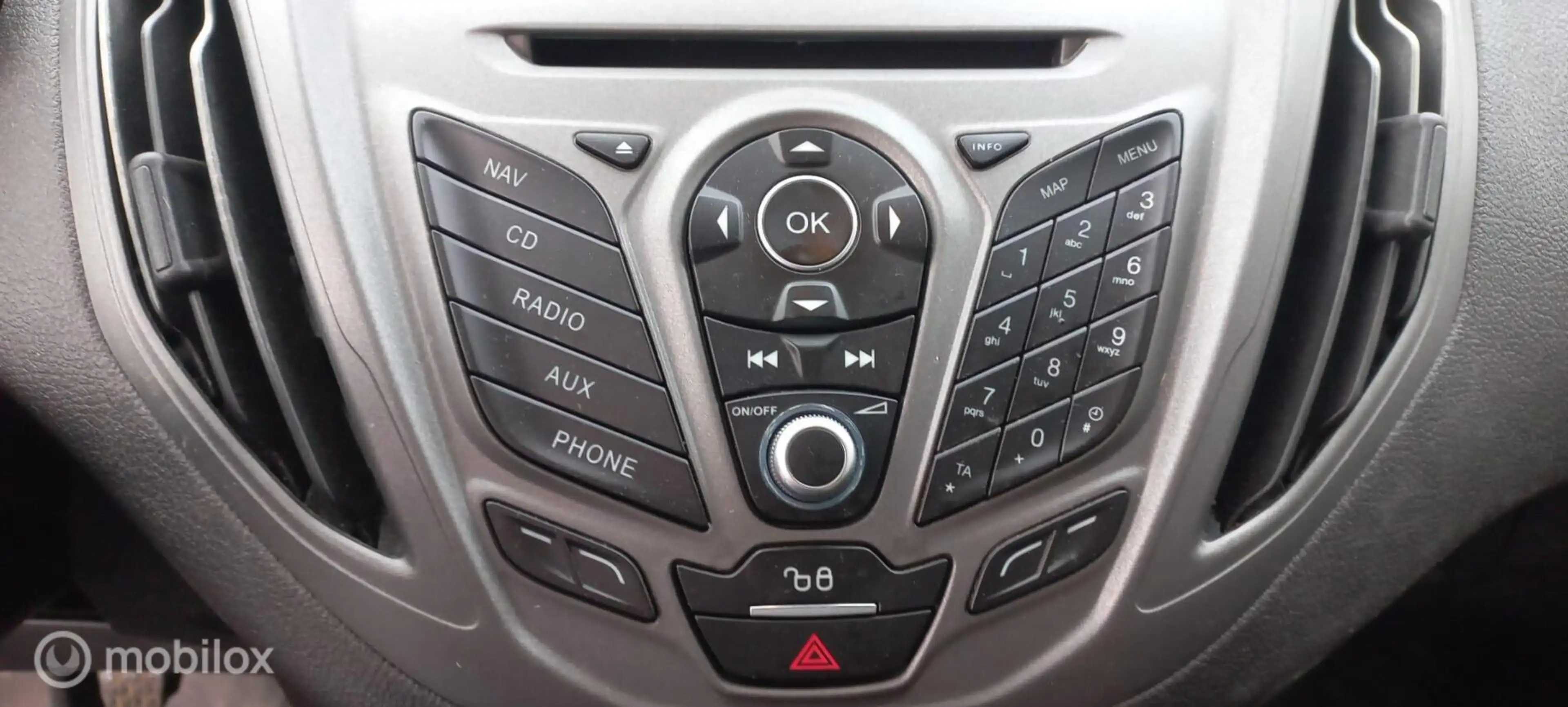Ford Transit Courier 1.5 TDCI Trend — photo 12