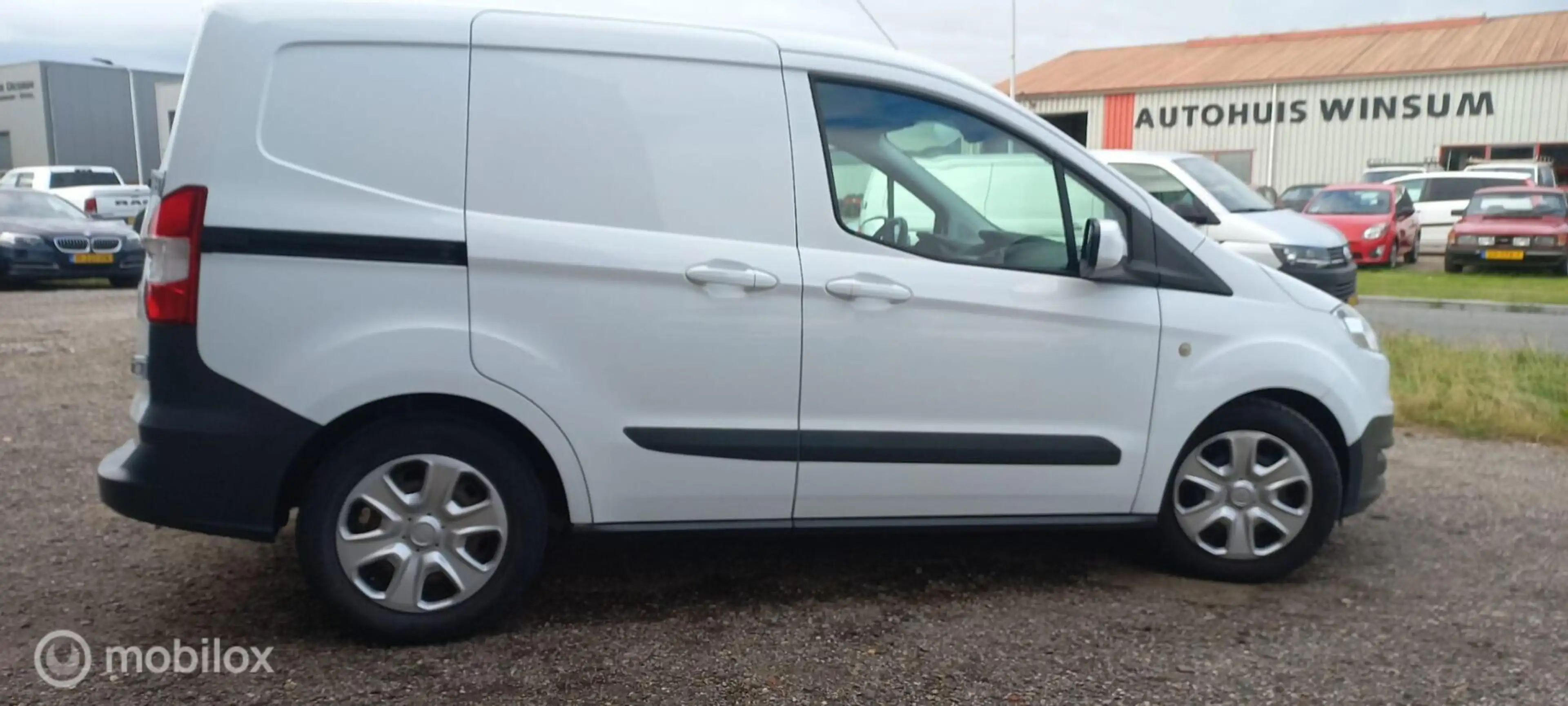 Ford Transit Courier 1.5 TDCI Trend — photo 5
