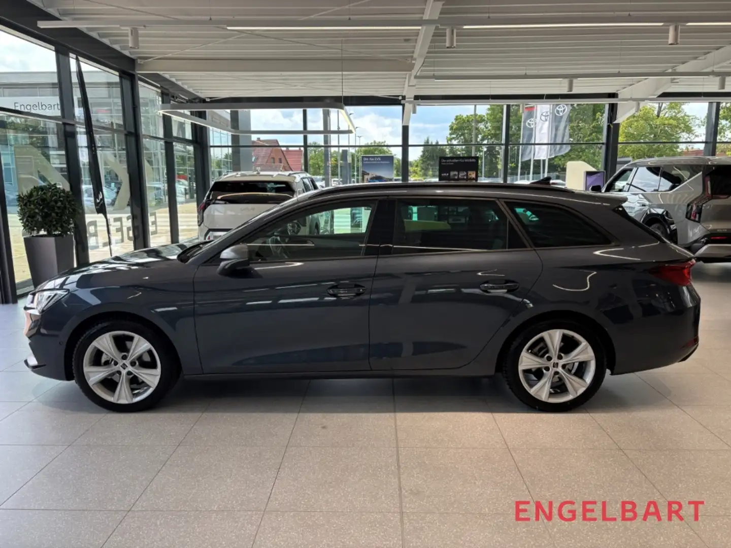 SEAT Leon Sportstourer FR 1.5 TSI Fahrassistenz-Paket L Bleu - 2
