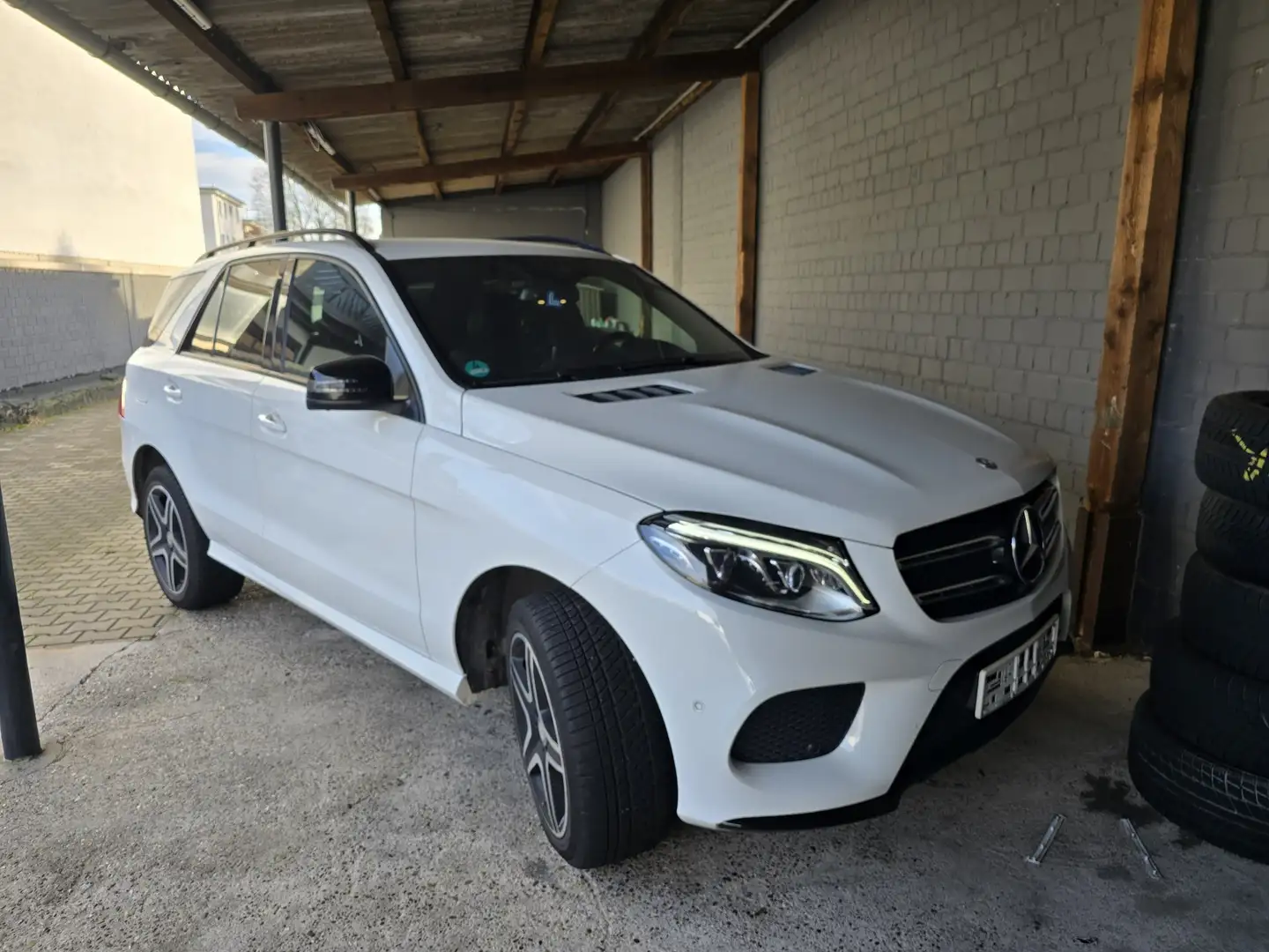 Mercedes-Benz GLE 350 d 4Matic 9G-TRONIC AMG Line - 1