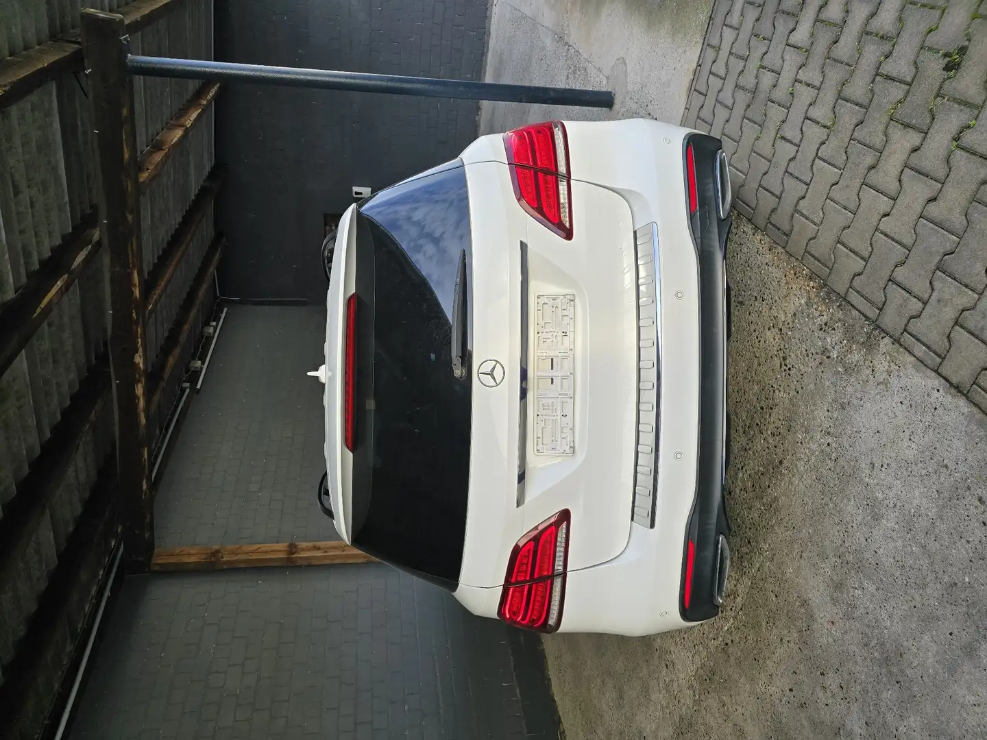 Mercedes-Benz GLE 350 d 4Matic 9G-TRONIC AMG Line - 2