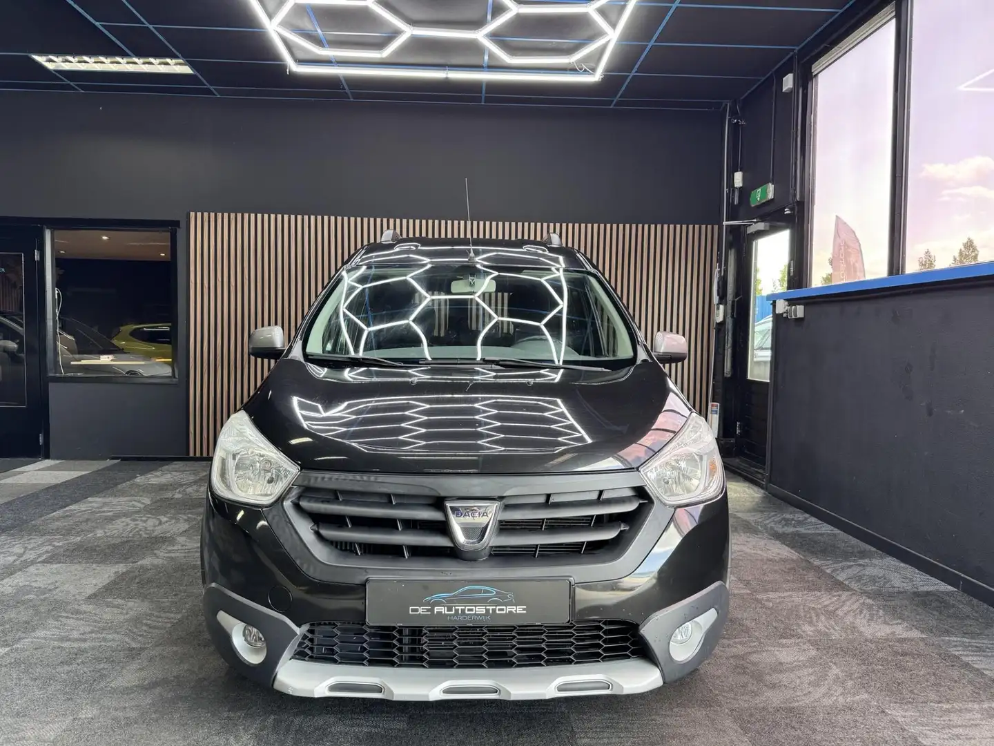 Dacia Dokker 1.2 TCe S&S Stepway 1e Eig 119000km!!! nieuwstaat Zwart - 2