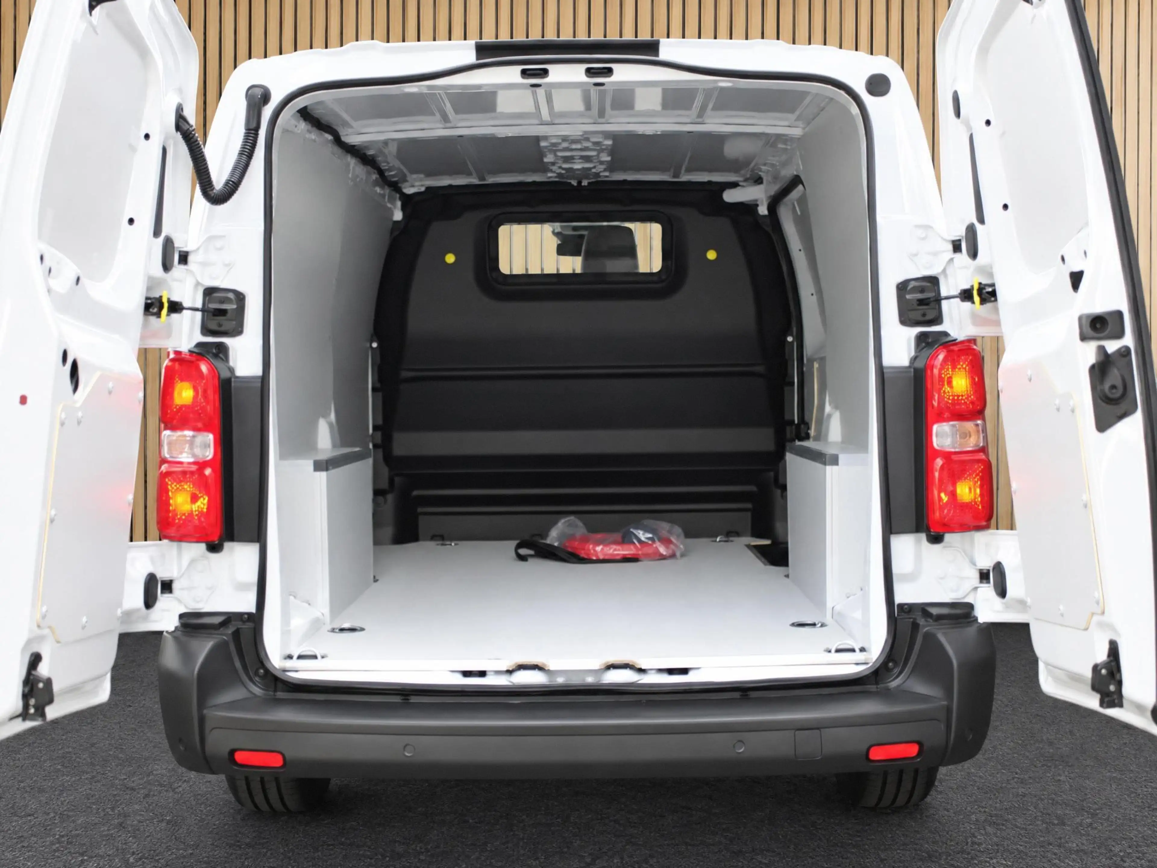 Opel Vivaro-e Electric L3 75 kWh VOORRAAD KORTING — photo 15