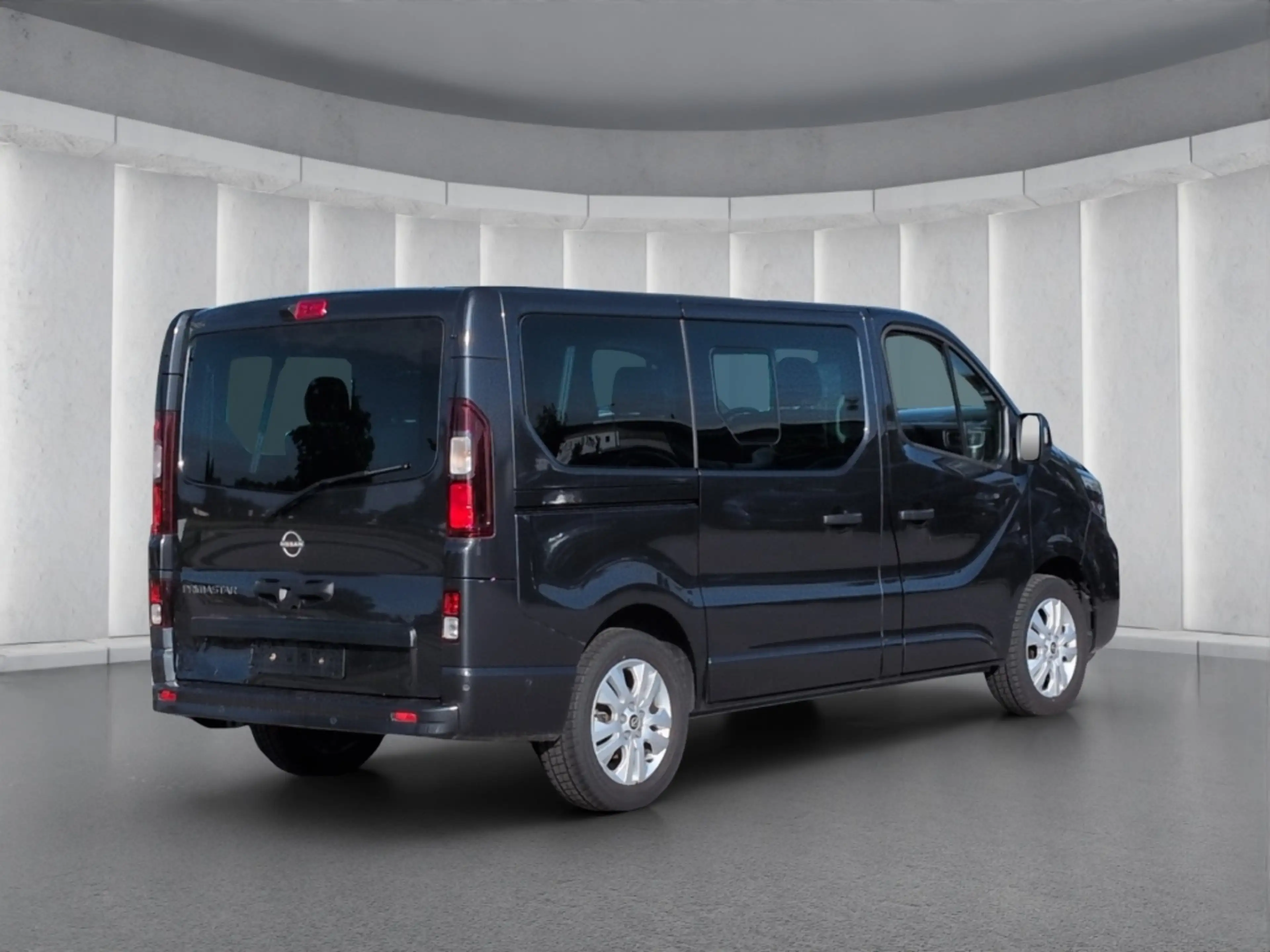 Nissan Primastar Tekna 2.0D*8-Sitze LED Navi R-Kam SHZ — photo 4