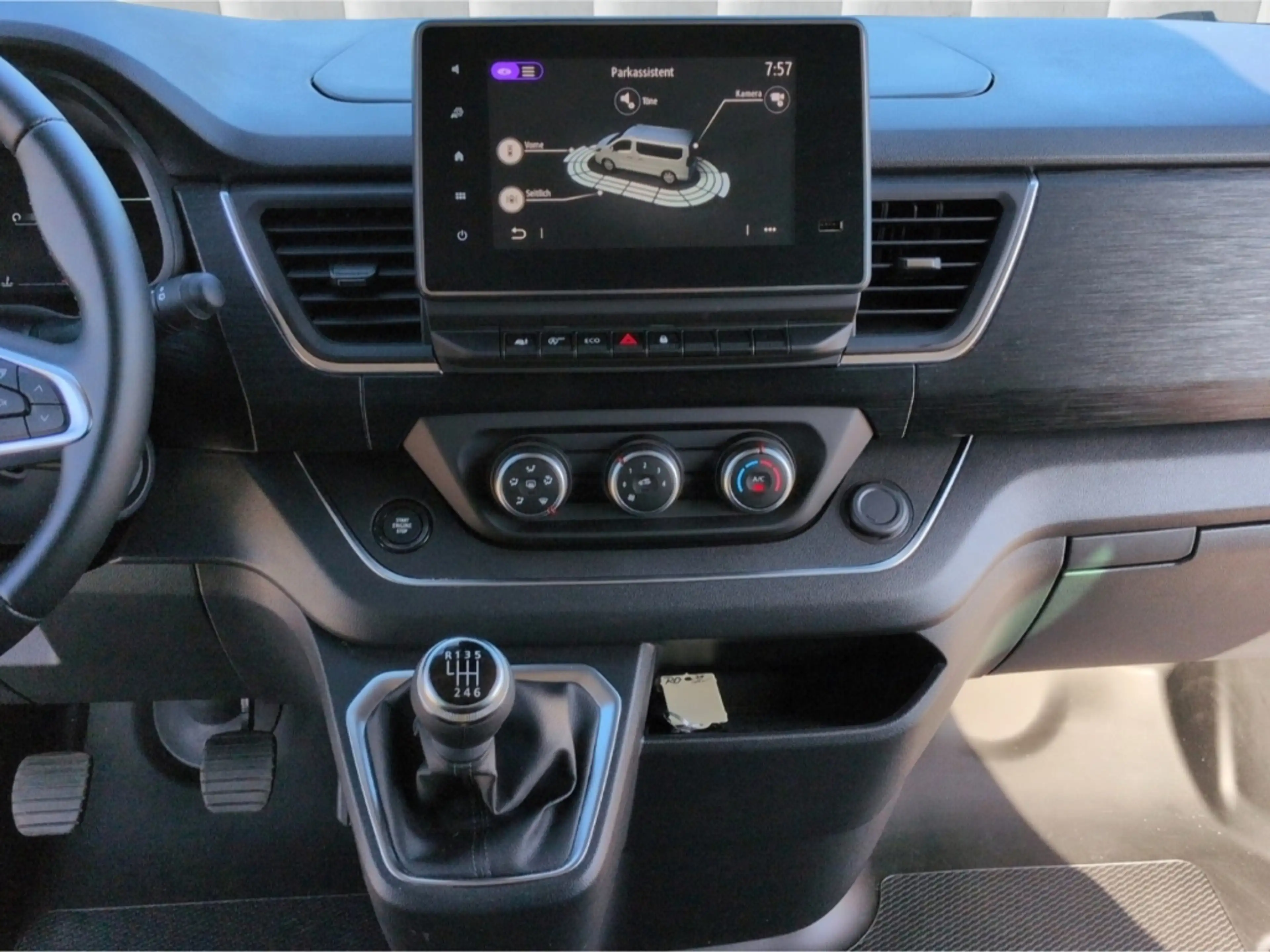 Nissan Primastar Tekna 2.0D*8-Sitze LED Navi R-Kam SHZ — photo 7