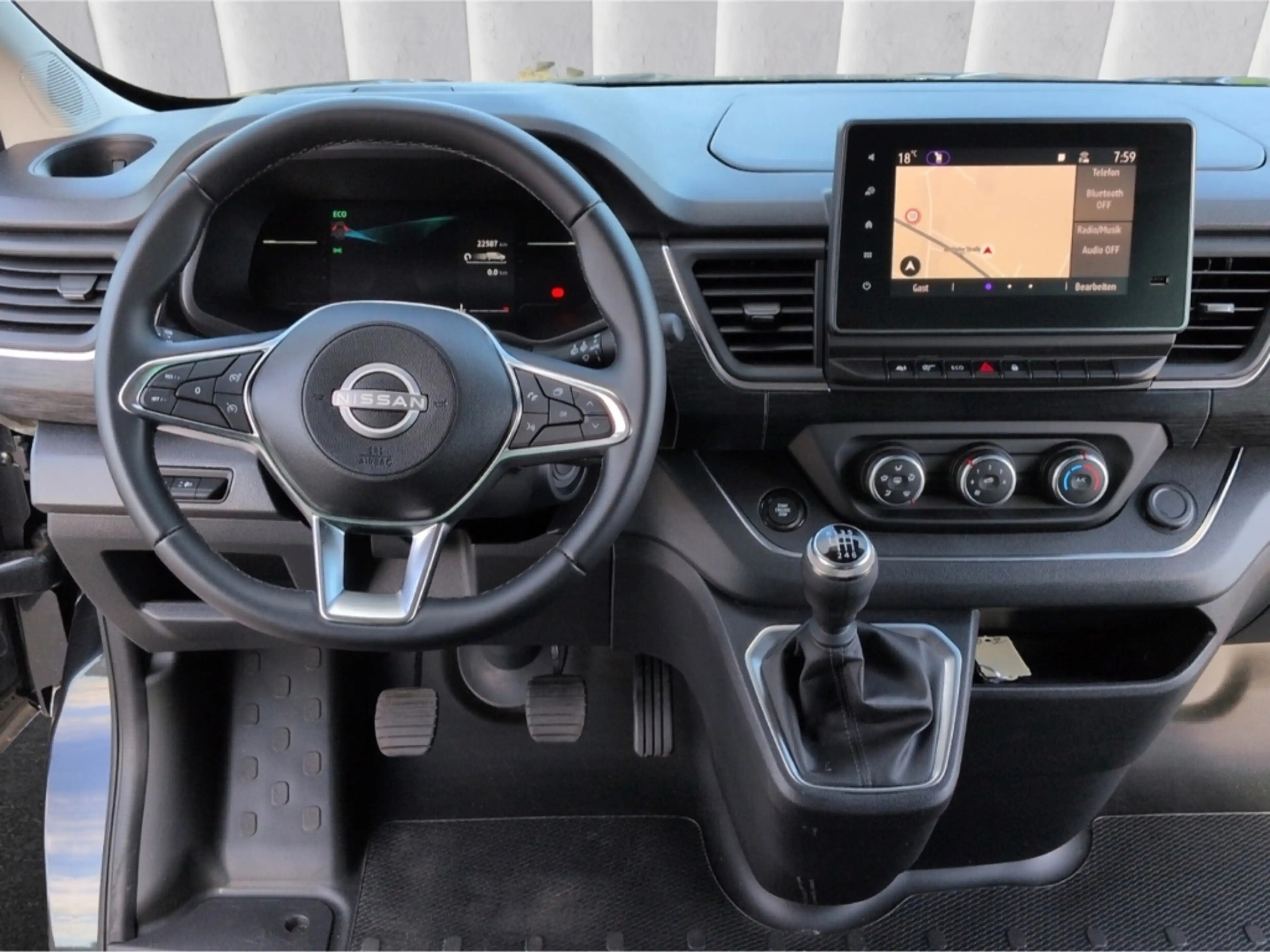 Nissan Primastar Tekna 2.0D*8-Sitze LED Navi R-Kam SHZ — photo 6
