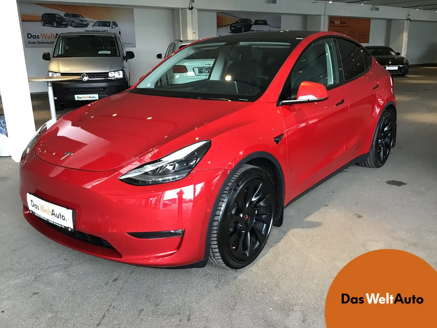 Tesla Model Y Long Range Dual AWD Rot - 1