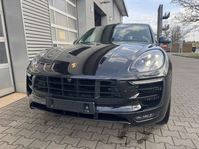 Porsche Macan Turbo