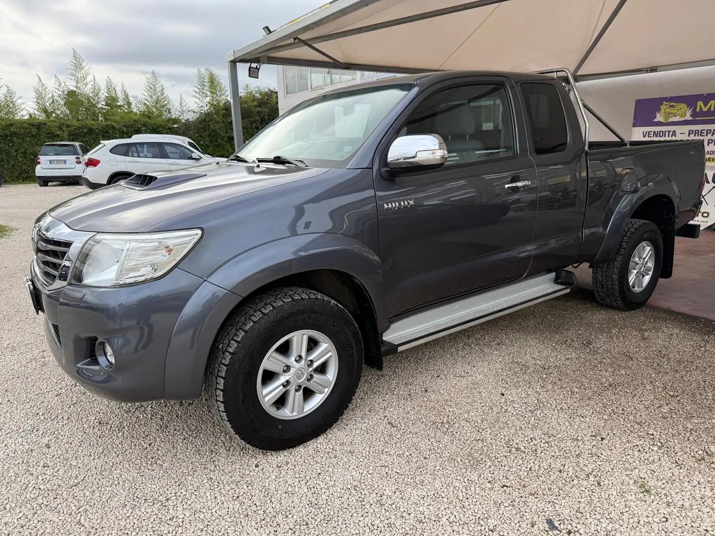 Toyota Hilux HiLux 2.5 extra cab 2 PORTE Stylex 140cv 4 POSTI Gris - 1
