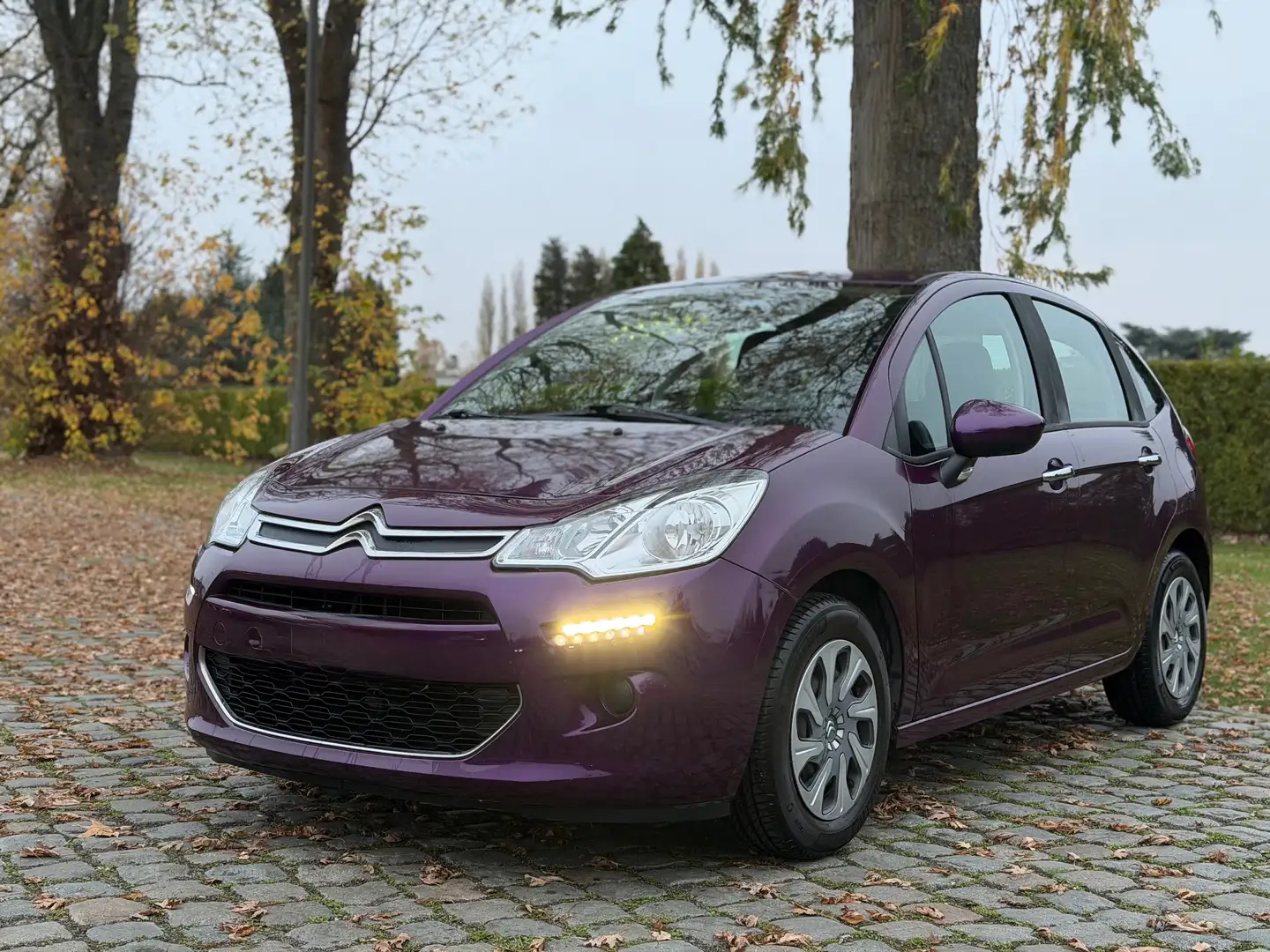 Citroen C3 C3 1.2 PureTech Exclusive Paars - 2