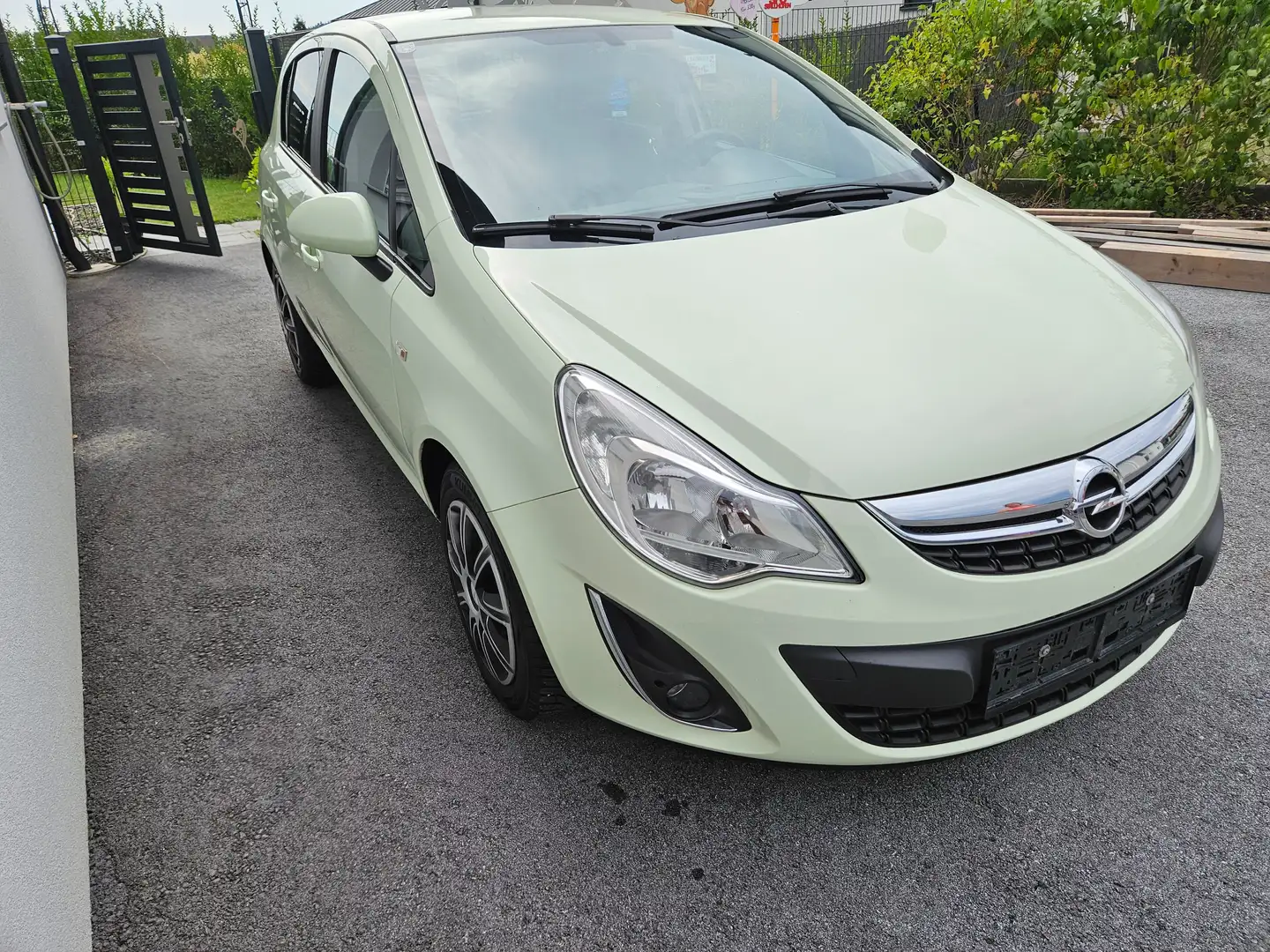 Opel Corsa Corsa 1,4 Edition 30 Start/Stop System Edition 30 Weiß - 2