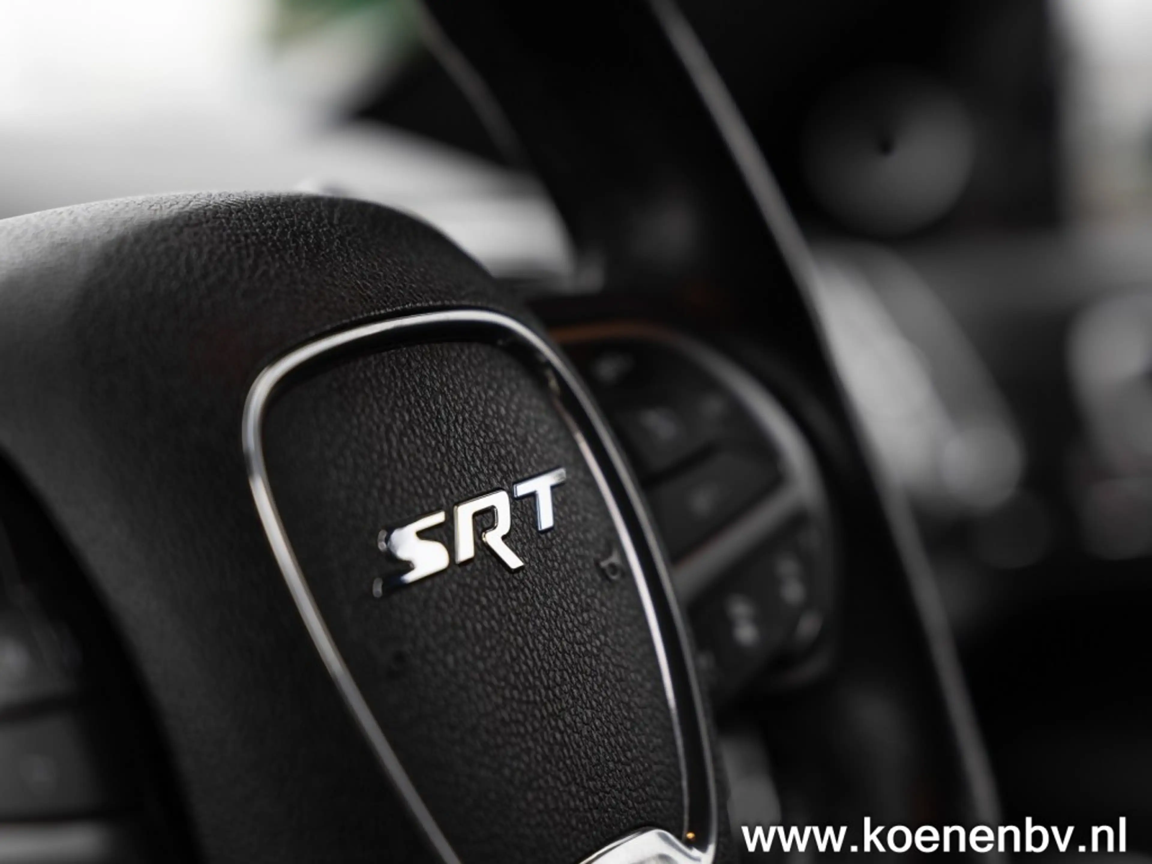 Jeep Grand Cherokee SRT 6.4 V8 468 Pk / LPG Geel Kenteken Topstaat — photo 24