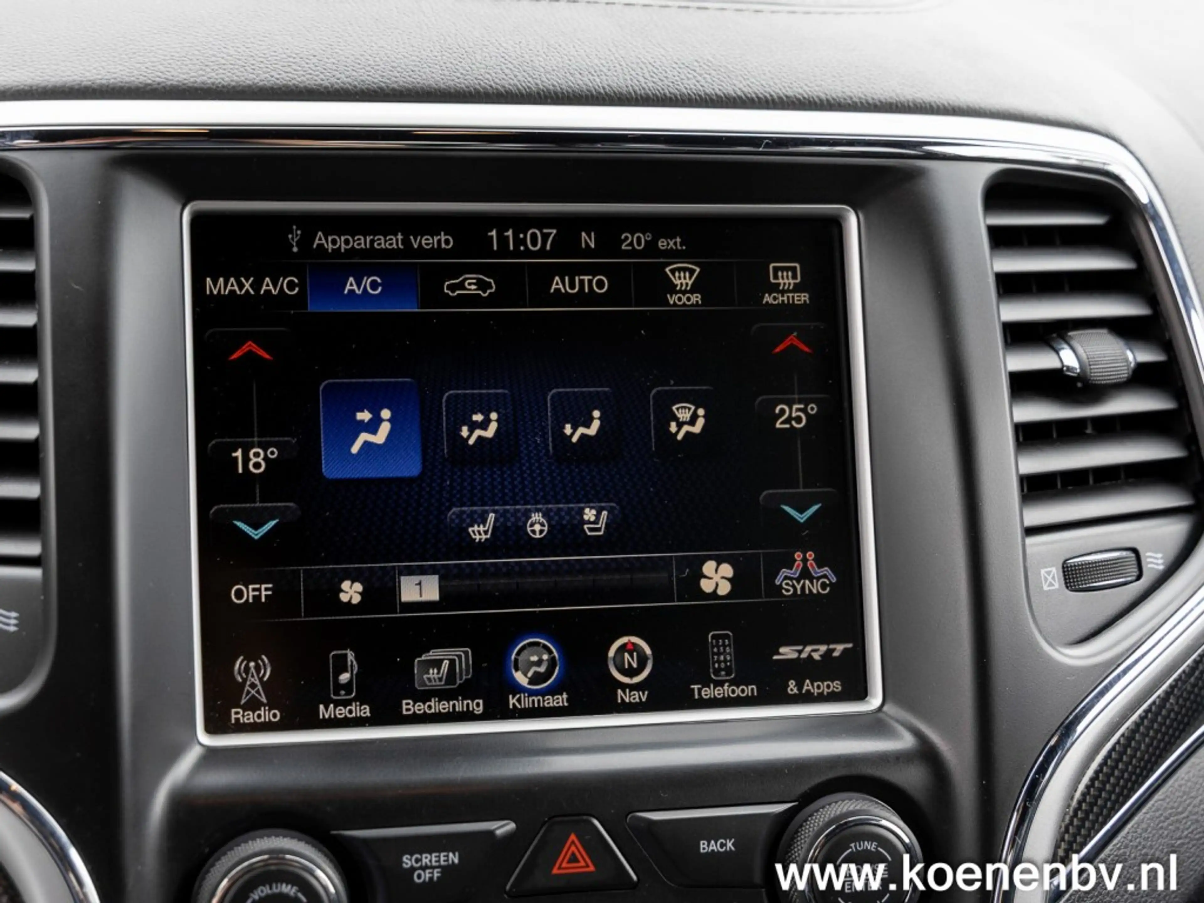 Jeep Grand Cherokee SRT 6.4 V8 468 Pk / LPG Geel Kenteken Topstaat — photo 38