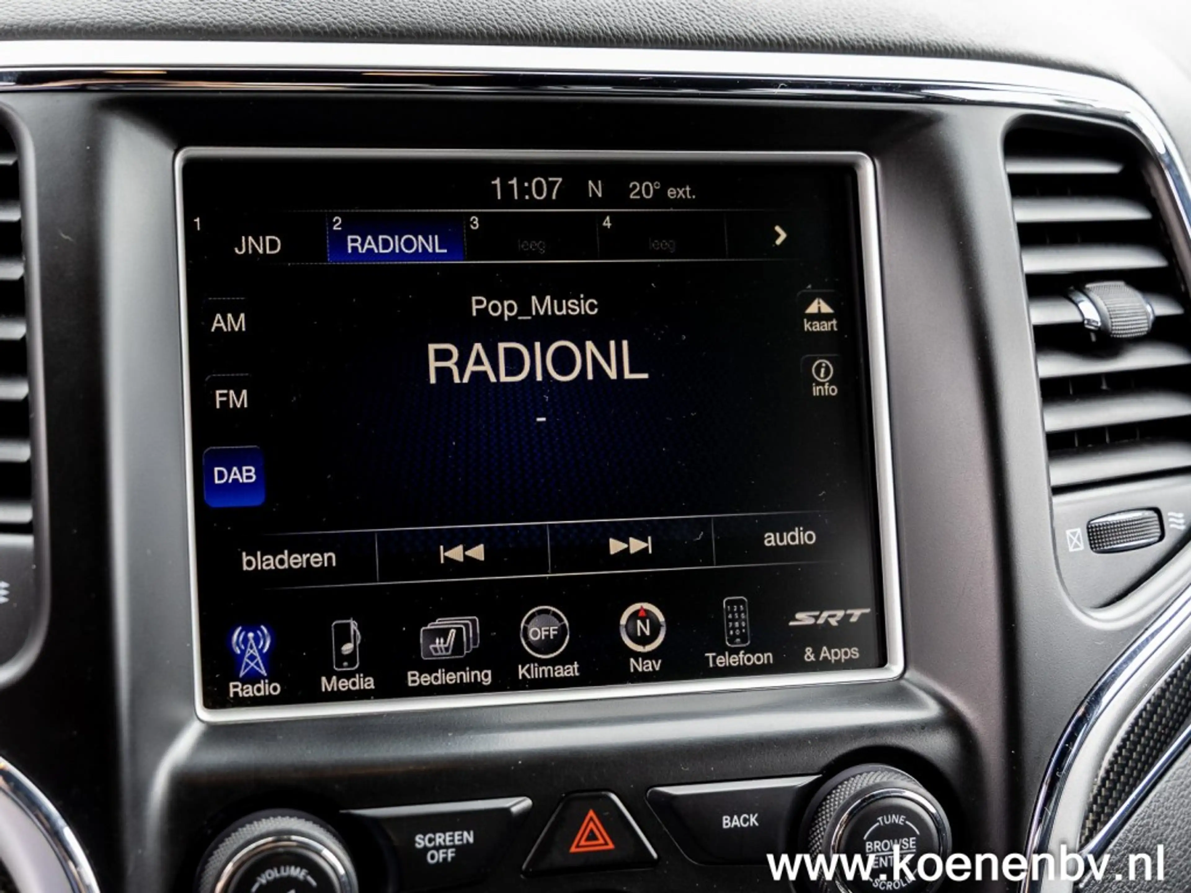 Jeep Grand Cherokee SRT 6.4 V8 468 Pk / LPG Geel Kenteken Topstaat — photo 36