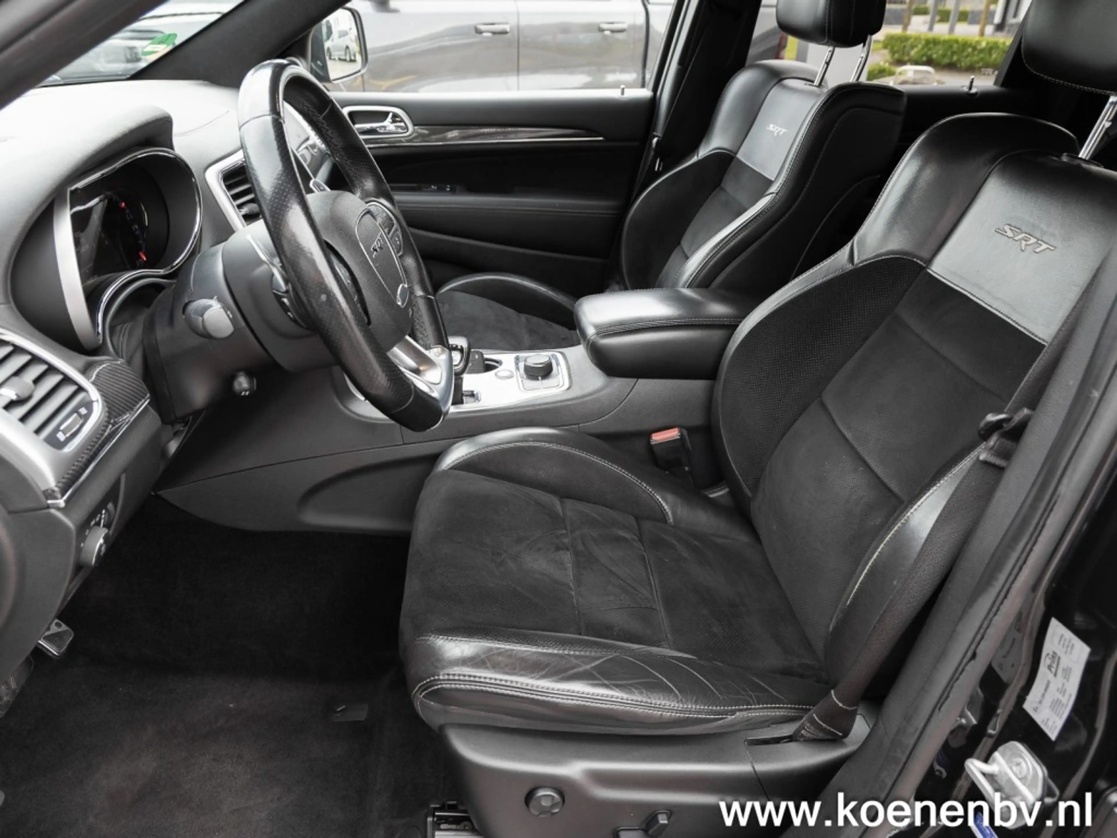 Jeep Grand Cherokee SRT 6.4 V8 468 Pk / LPG Geel Kenteken Topstaat — photo 13
