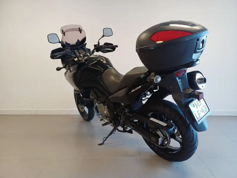 Suzuki V-Strom 650 - foto 8