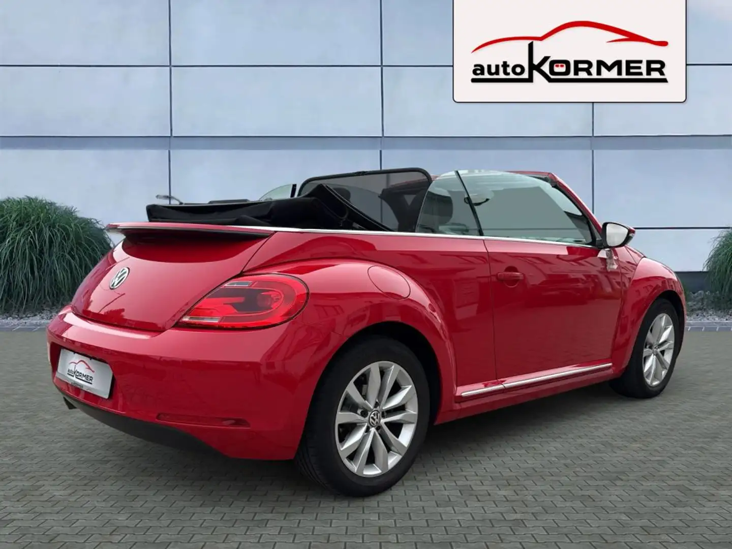 Volkswagen Beetle The Cabriolet 2.0 TDI BlueMotion Technology Design Rot - 2