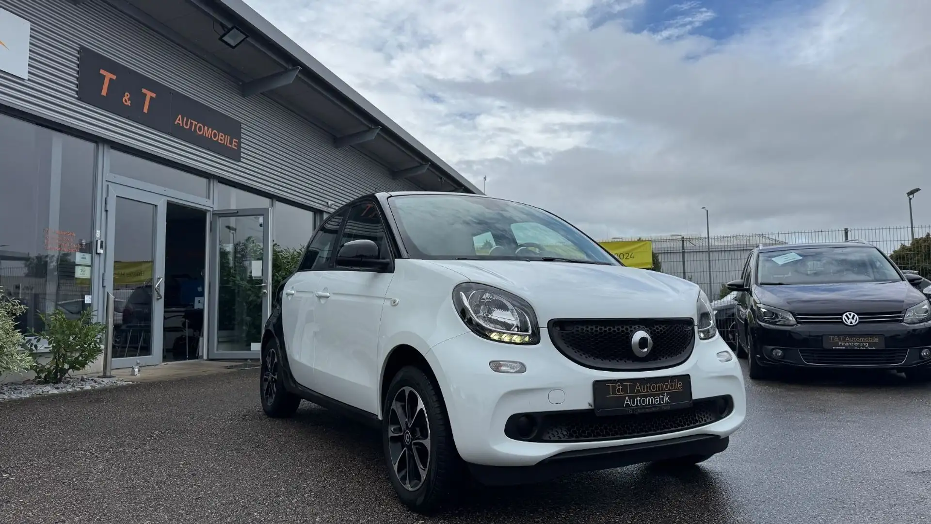 smart forFour Passion *Automatik* Pano SH Klimaauto Schwarz - 1