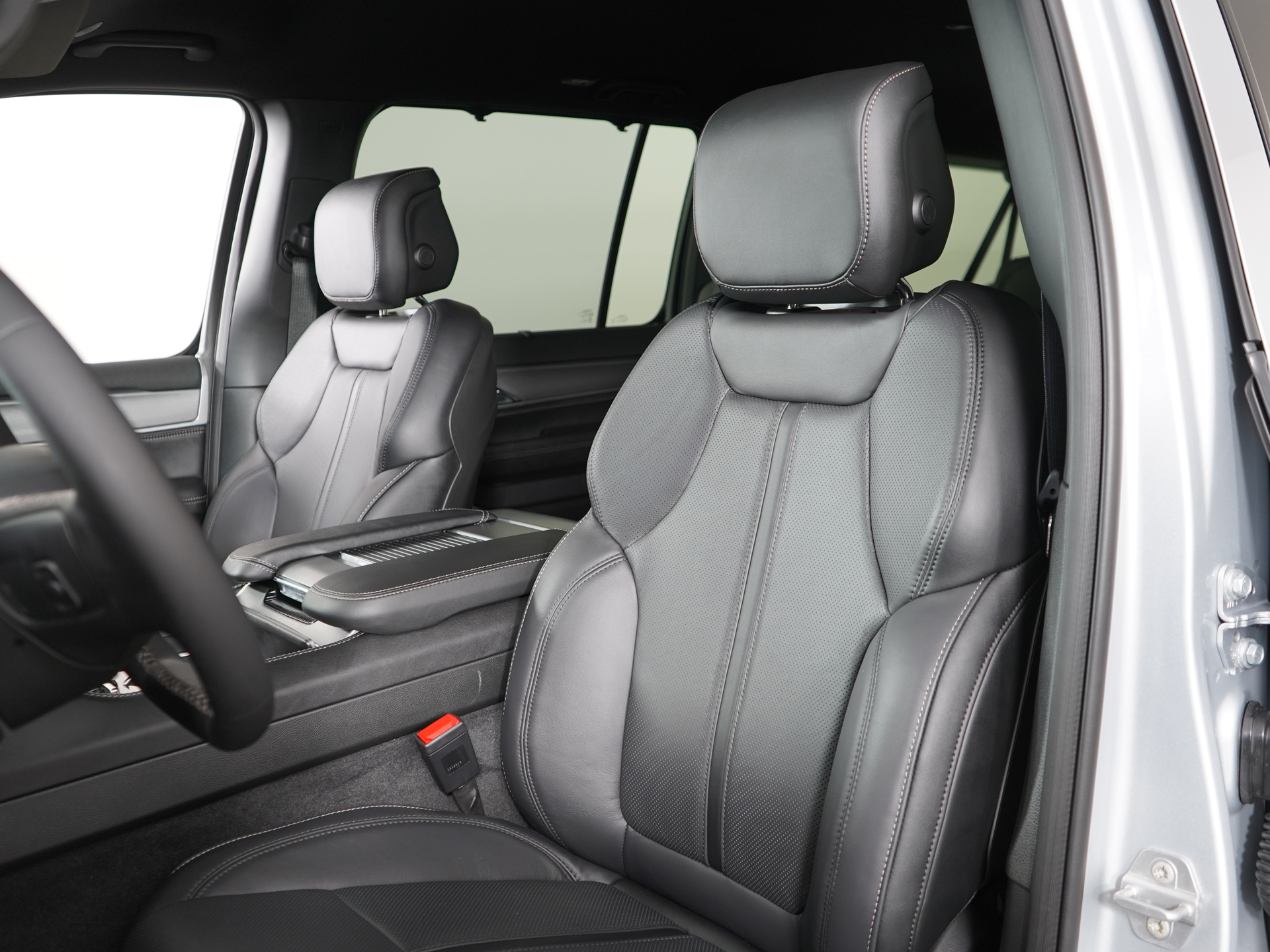 2026 Jeep Grand Wagoneer L