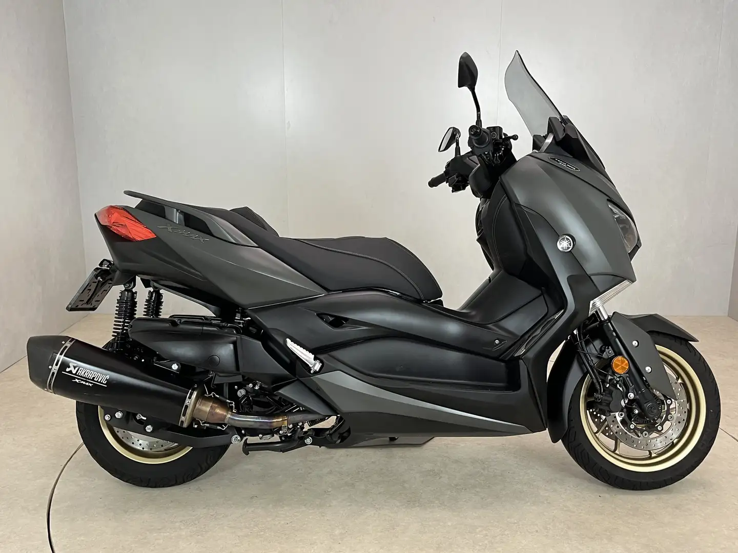 Yamaha X-Max 400 TECH Schwarz - 1