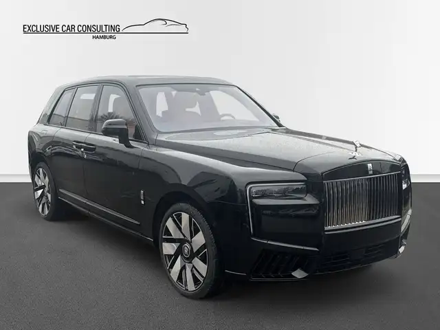 Rolls-Royce Cullinan Silver Badge