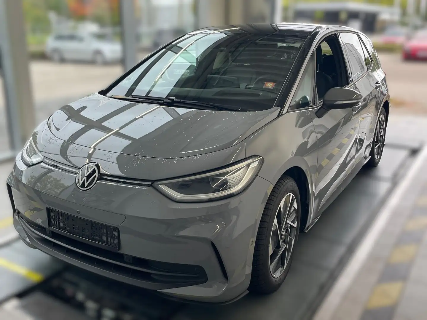 Volkswagen ID.3 Pro 150 kW Pro Grau - 2