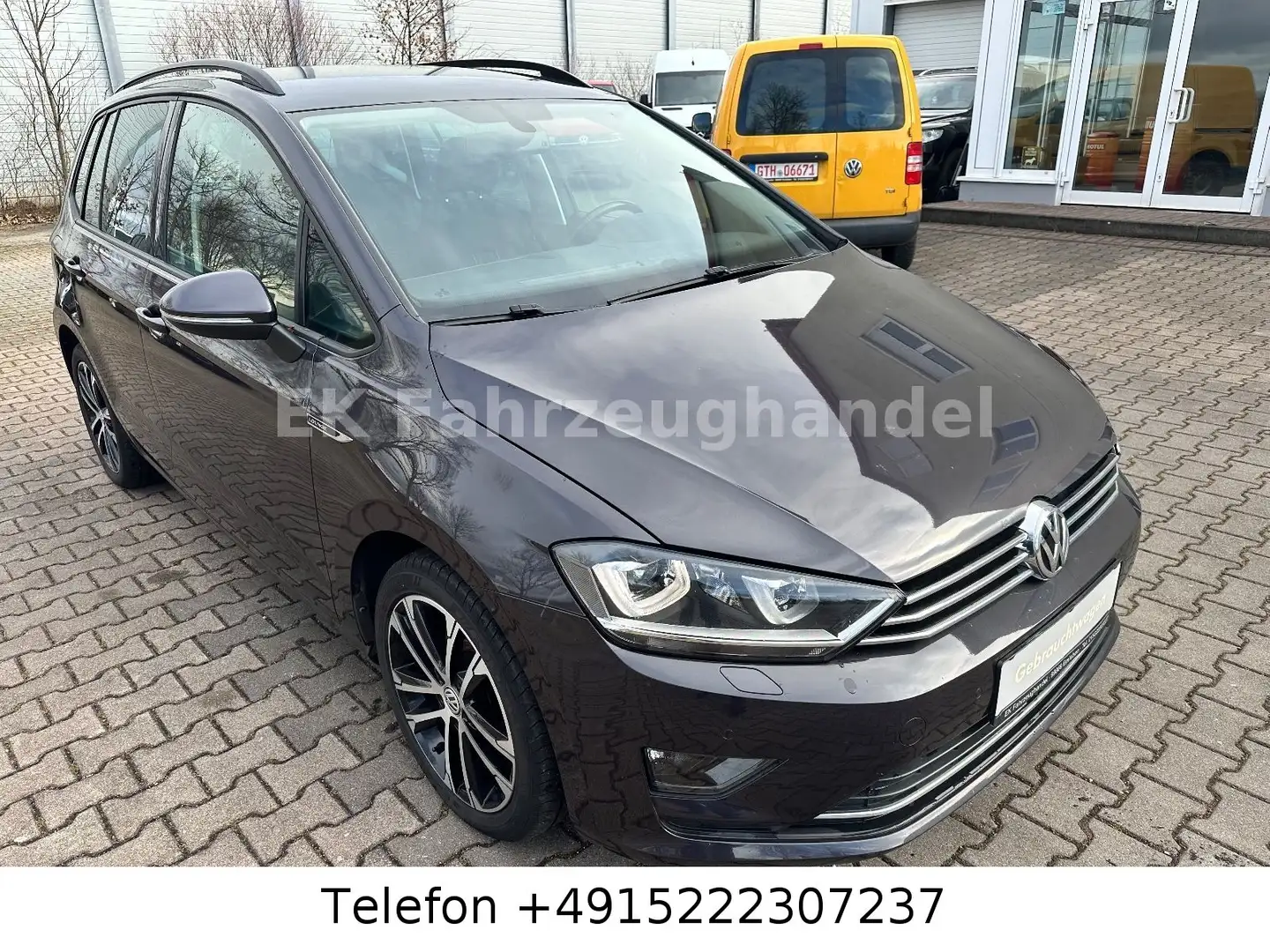 Volkswagen Golf Sportsvan VII Lounge BMT Xenon AHK Grey - 2
