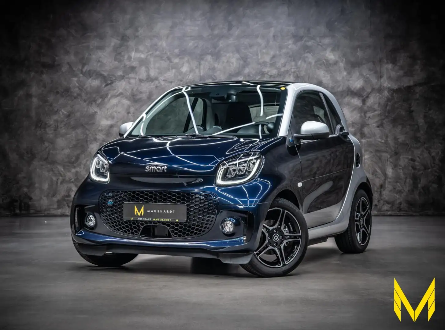smart forTwo EQ coupe prime EXCLUSIVE|JUST BLACK+JBL!| Blau - 1