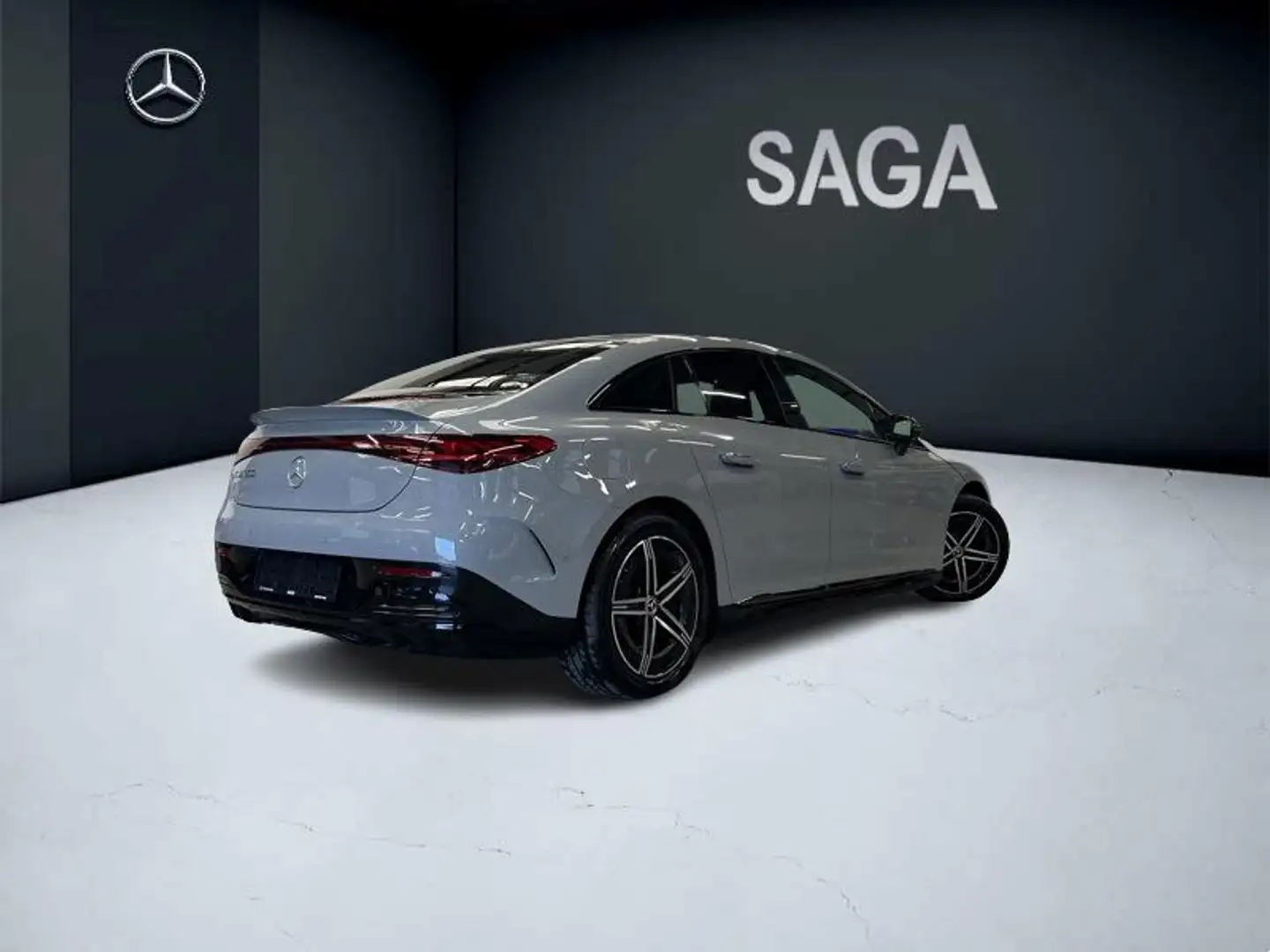 Mercedes-Benz EQE 300 AMG Sport Edition Gris - 2