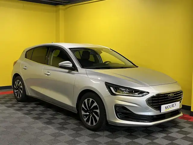 Ford Focus view 4