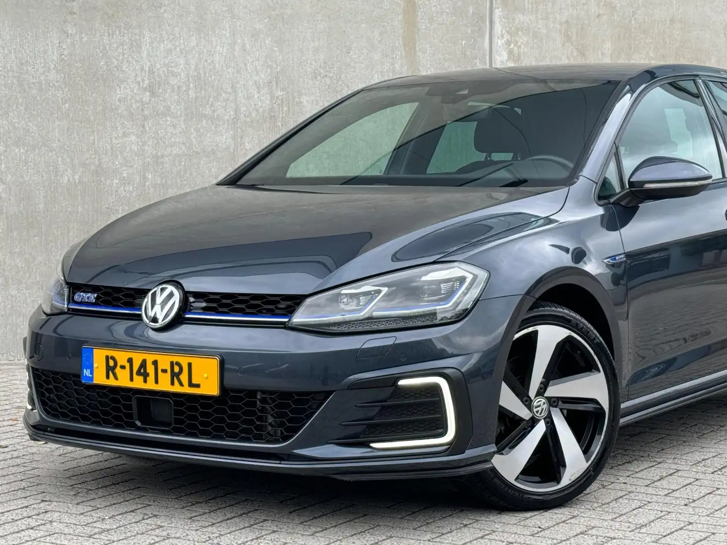 Volkswagen Golf GTE 1.4 TSI 204pk DSG 2017 LED|VIRTUAL|VOL OPTIE Bleu - 2