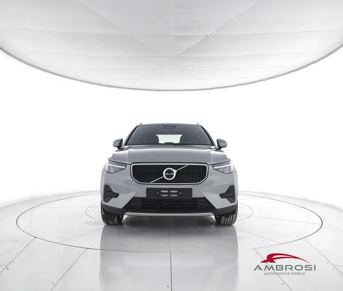 Volvo XC40 2026